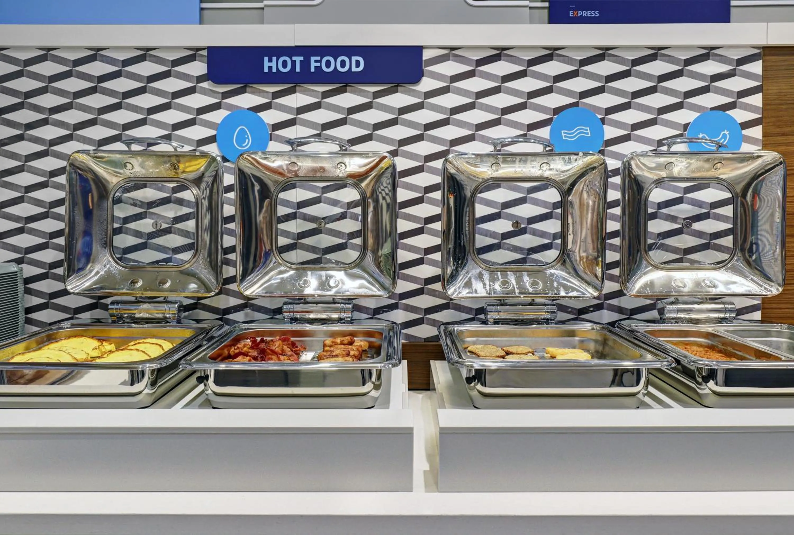 Breakfast in Holiday Inn Express & Suites - Port Elgin