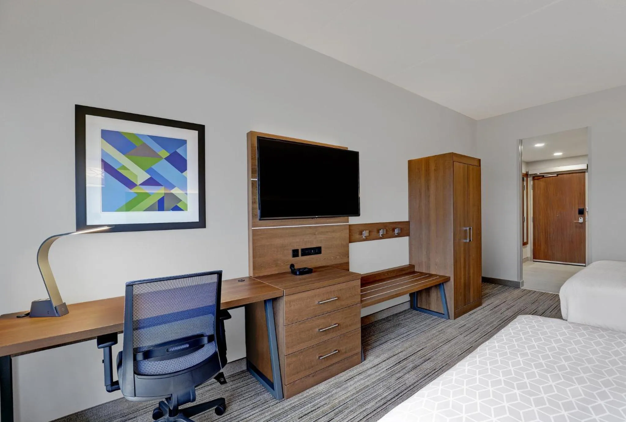 Photo of the whole room, Bed in Holiday Inn Express & Suites - Collingwood