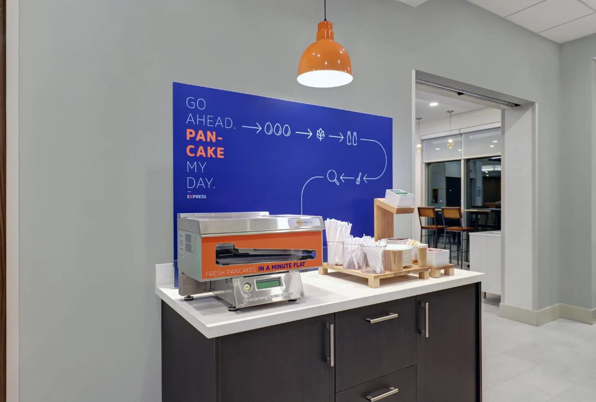 Breakfast in Holiday Inn Express & Suites - Collingwood