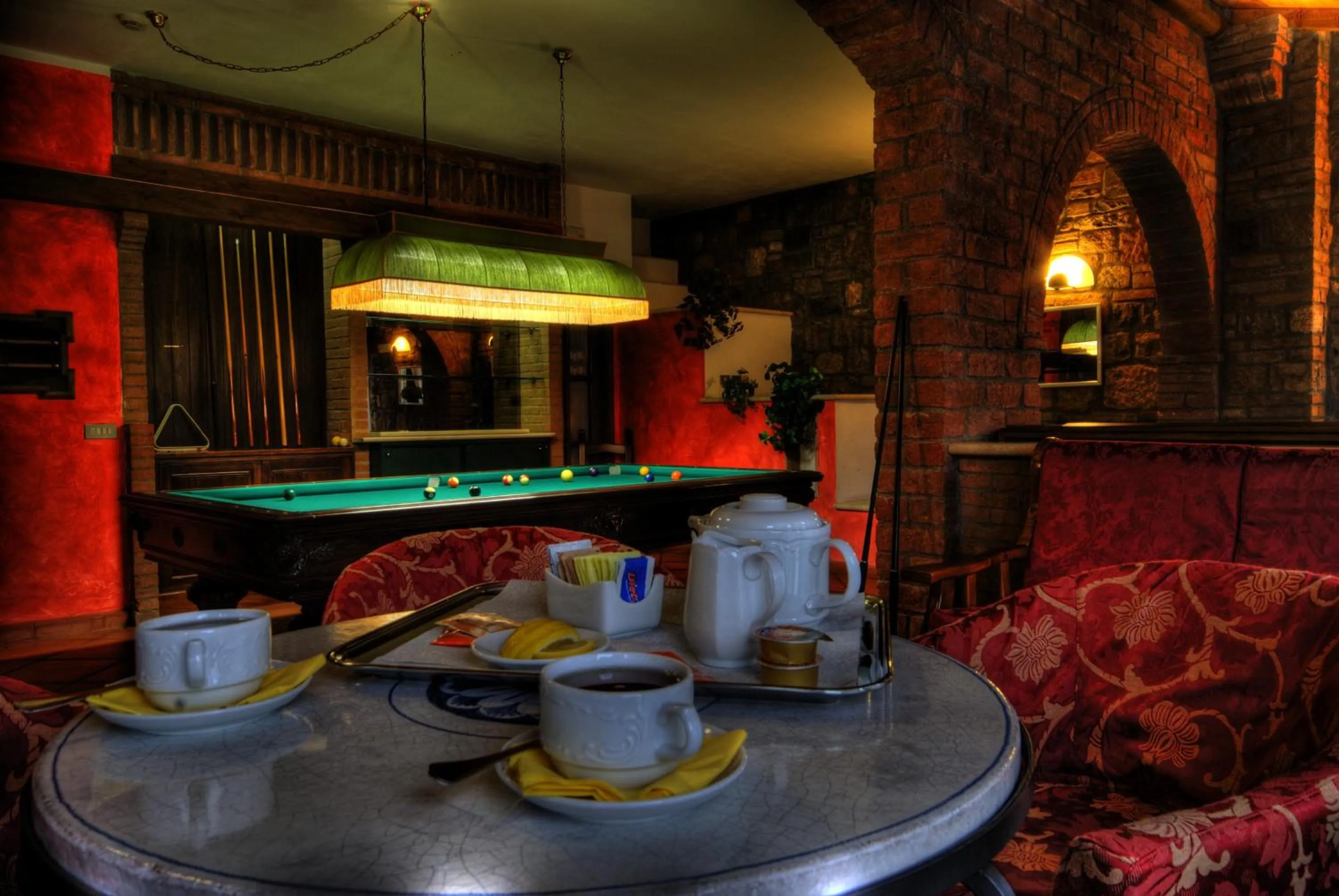 Billiard in Casanova - Panoramic Rooms and Suites