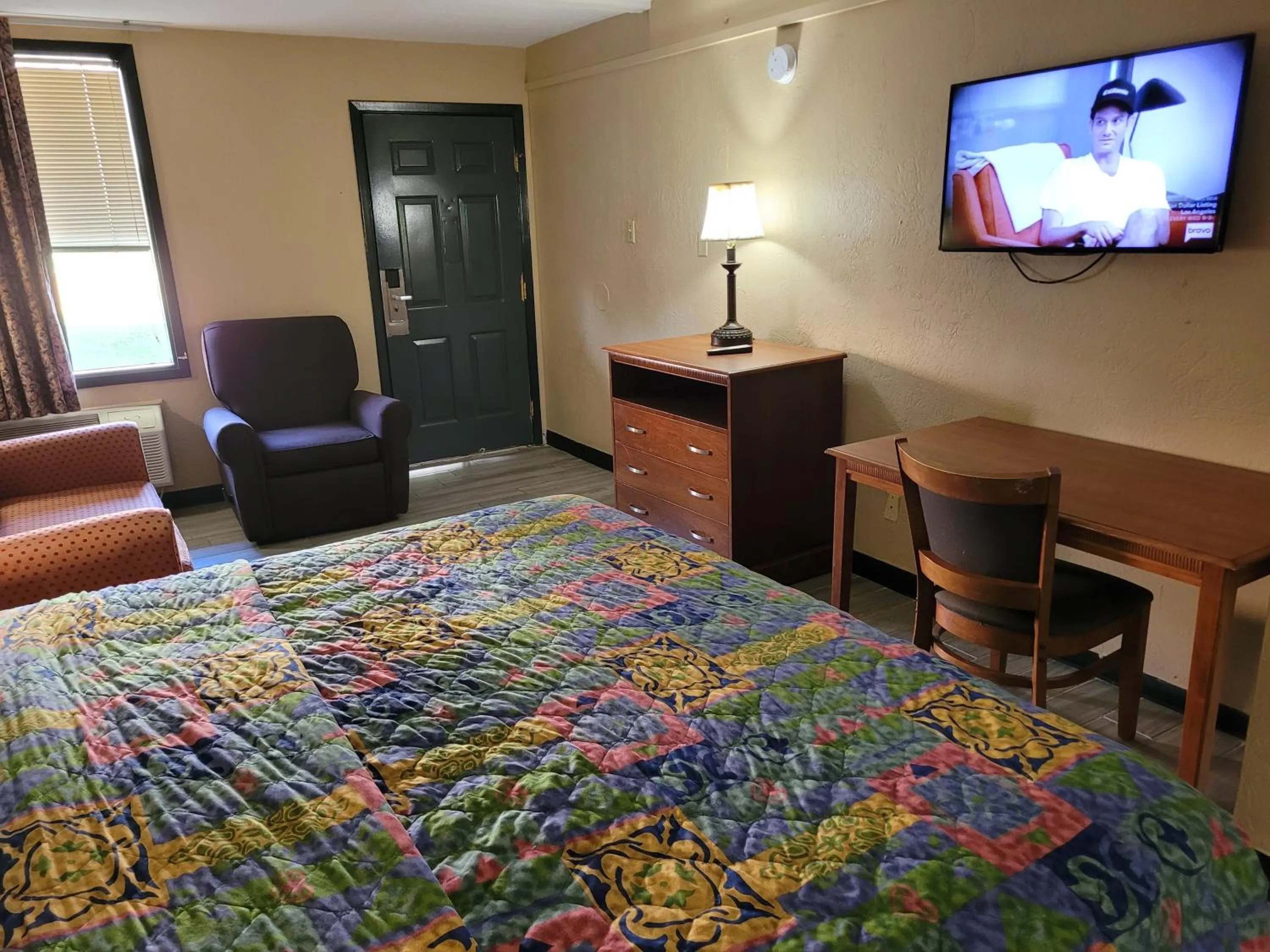 TV and multimedia, Bed in Stay Express Inn Athens