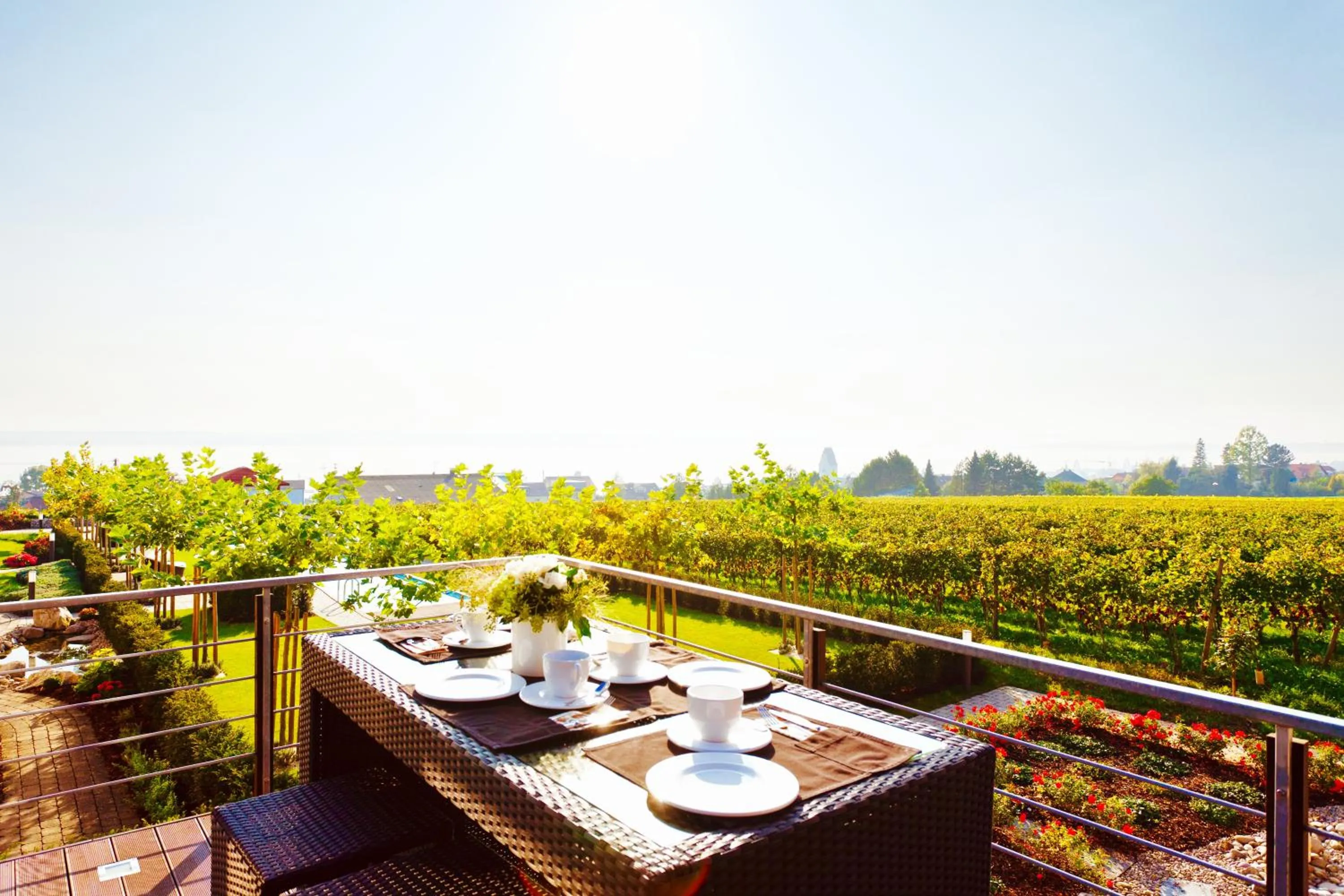 Garden view in Burgunderhof Bodensee - Adults only