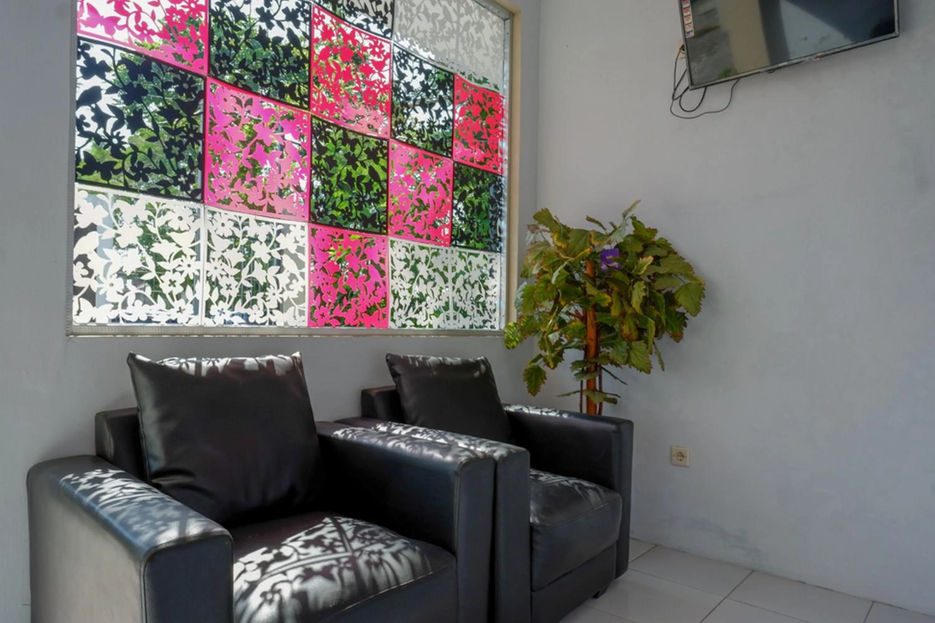 RedDoorz near Padang Golf Adisucipto