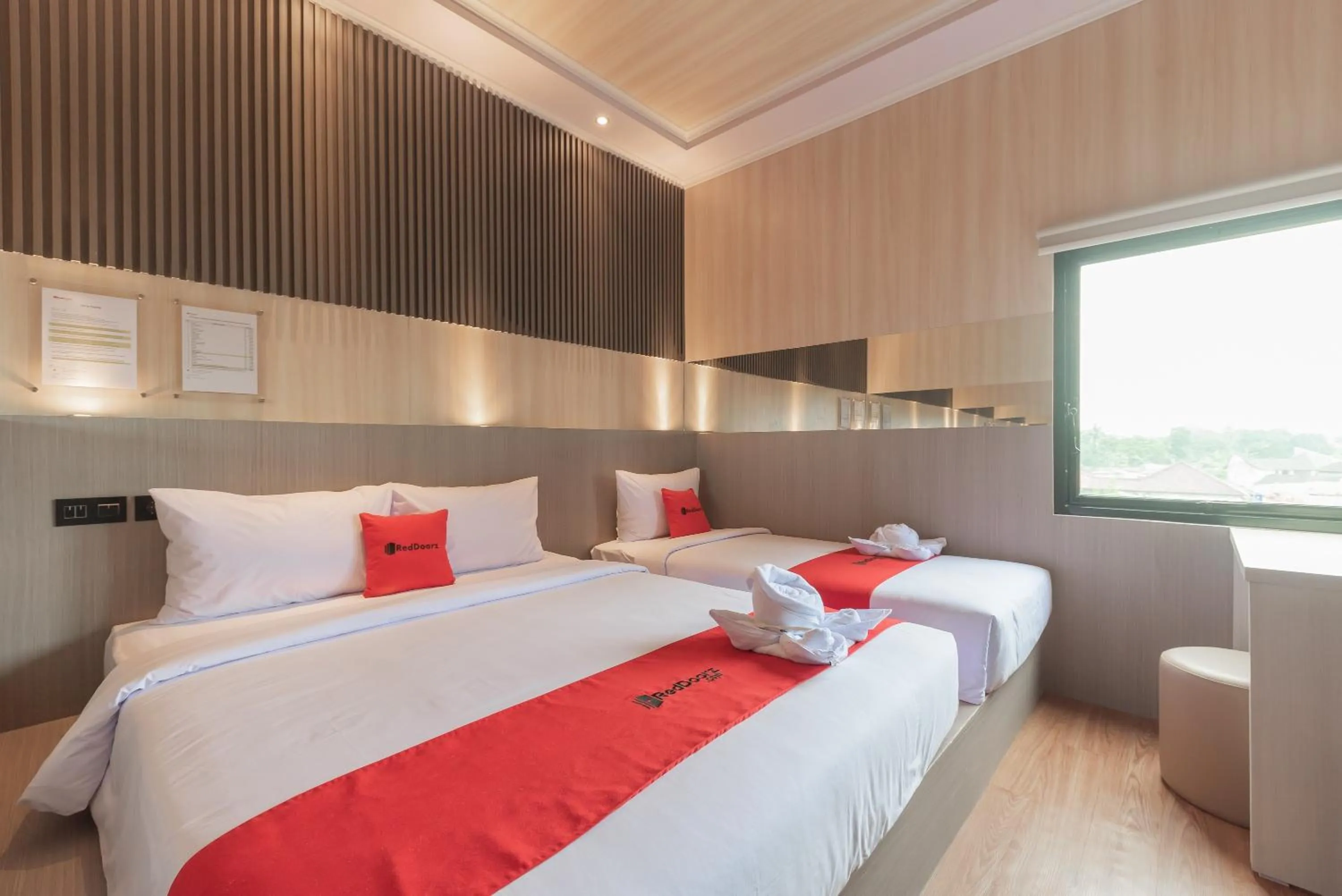 Bedroom, Bed in RedDoorz near Exit Toll Sirkuit Sentul