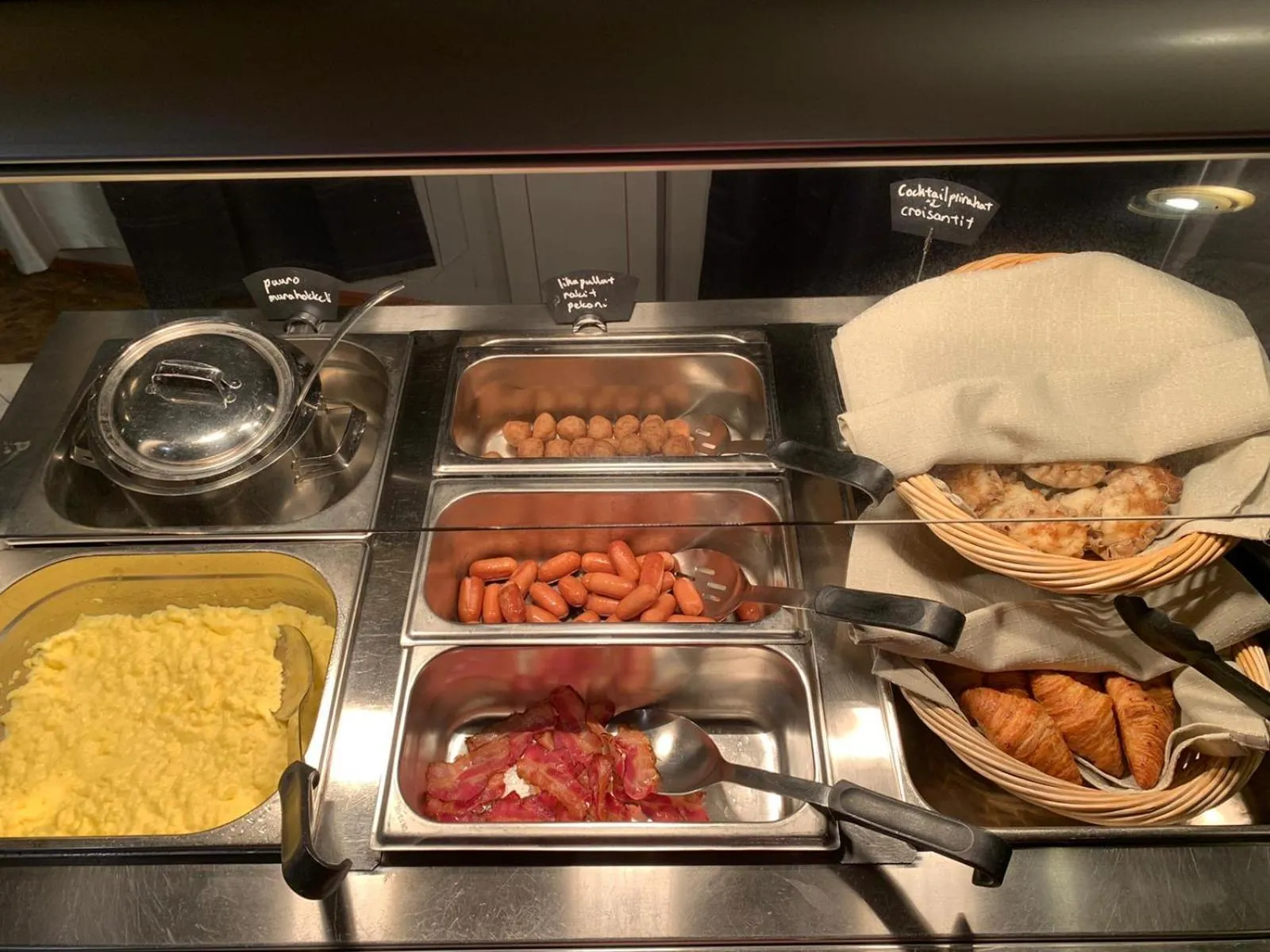 Breakfast in Hotelli Peltohovi