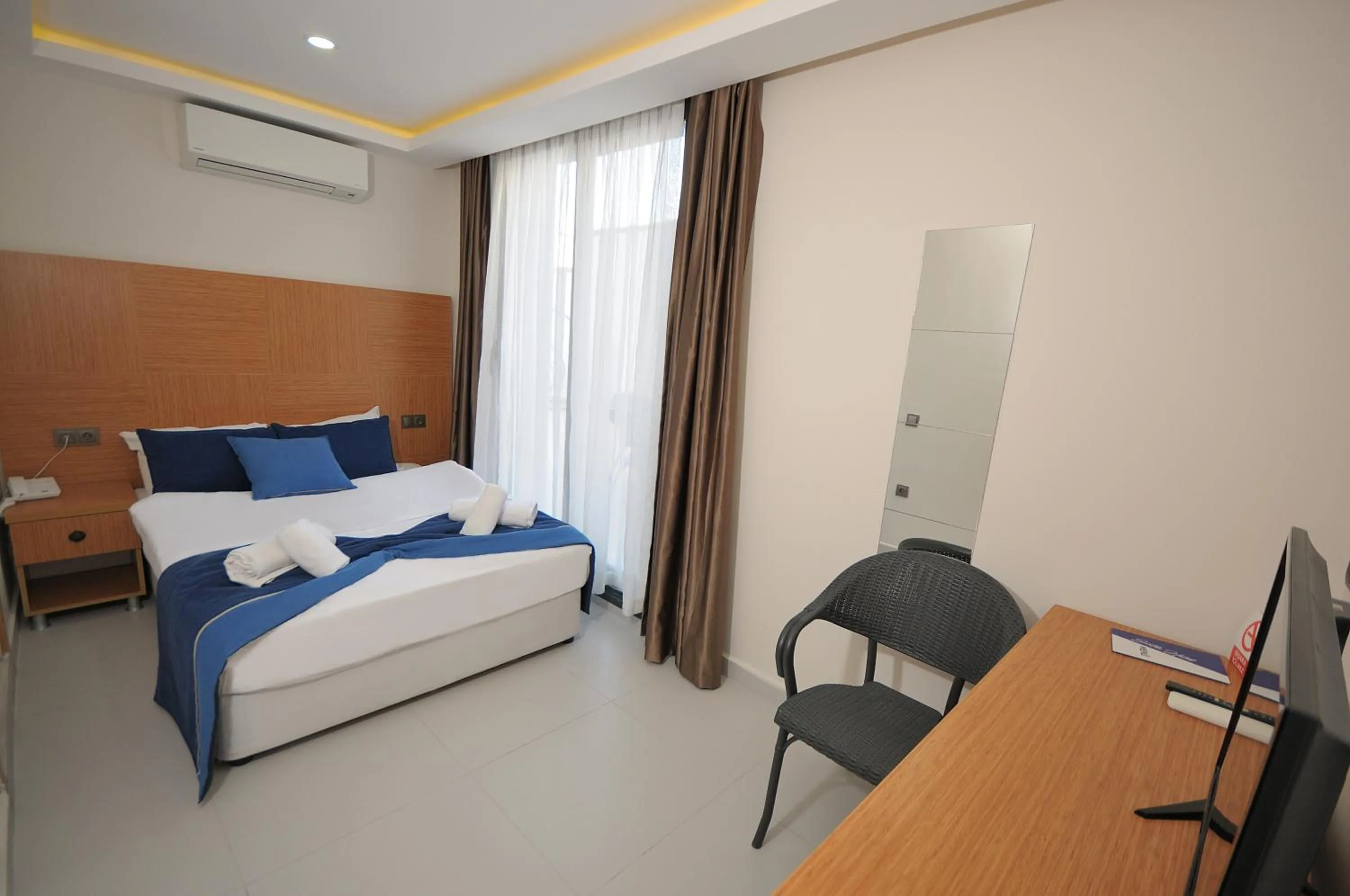 Bed in Saatlı Hotel