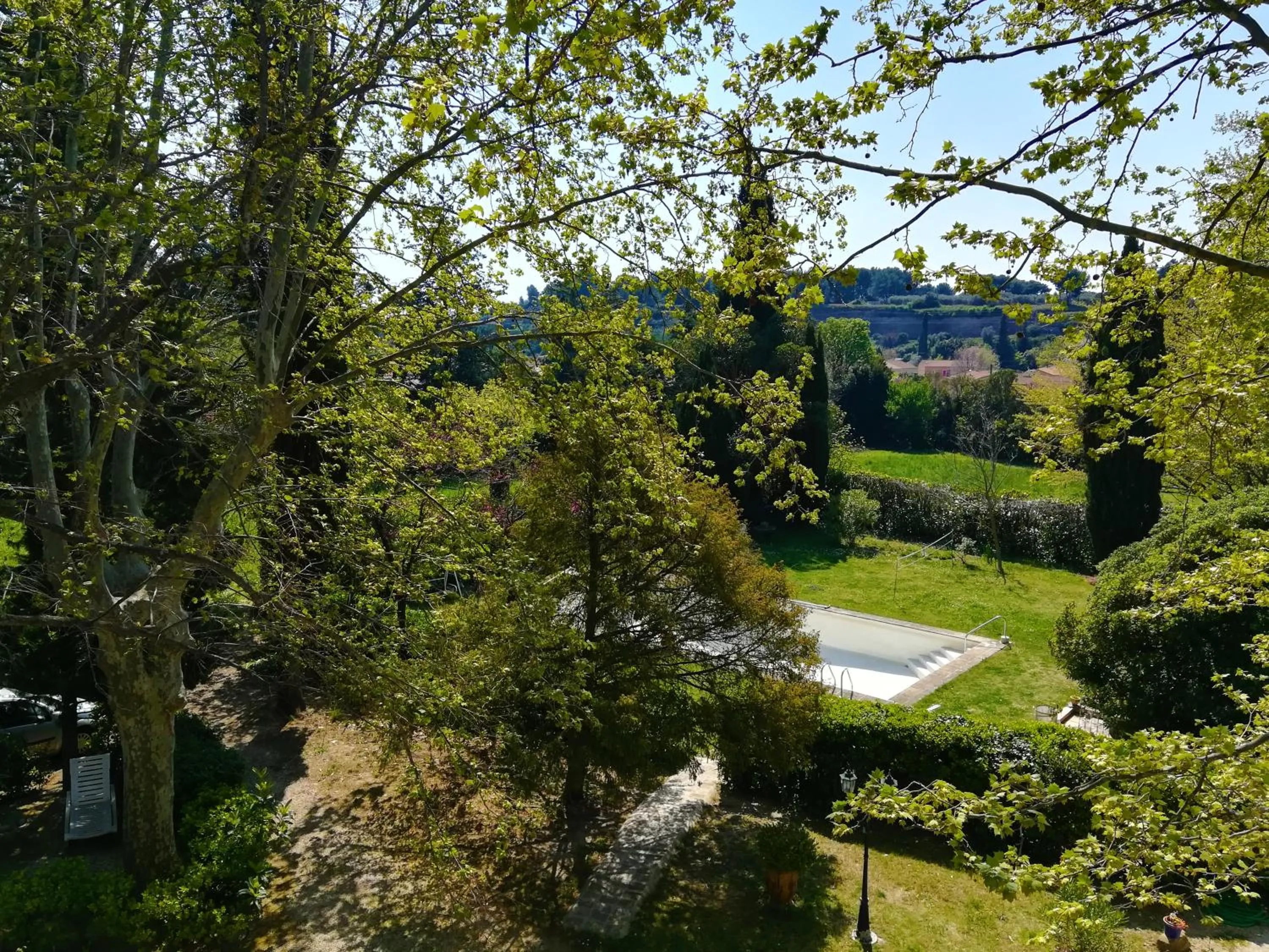 Garden view in Embarben Maison d'hôtes