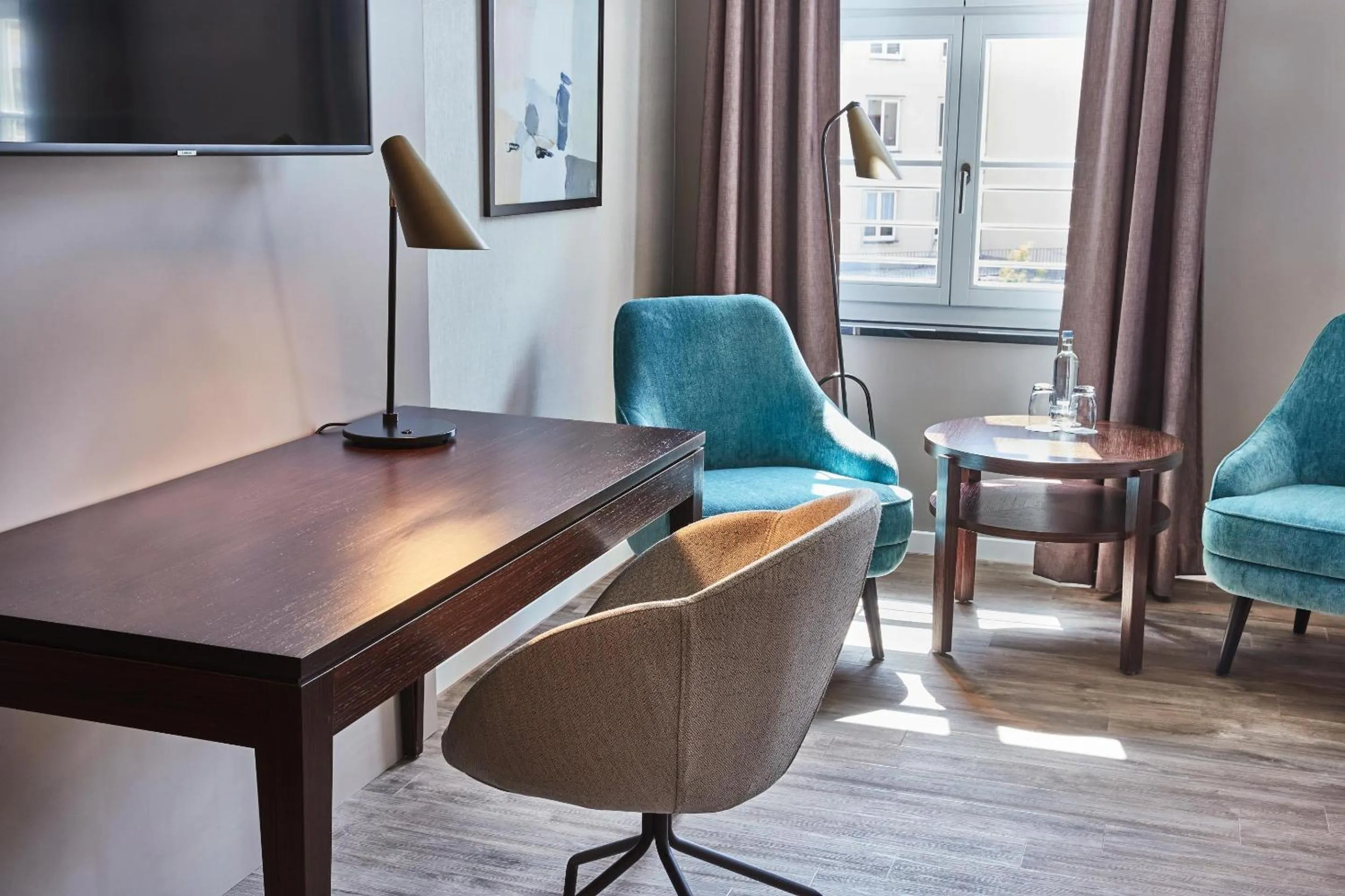 TV and multimedia in Steigenberger Hotel de Saxe