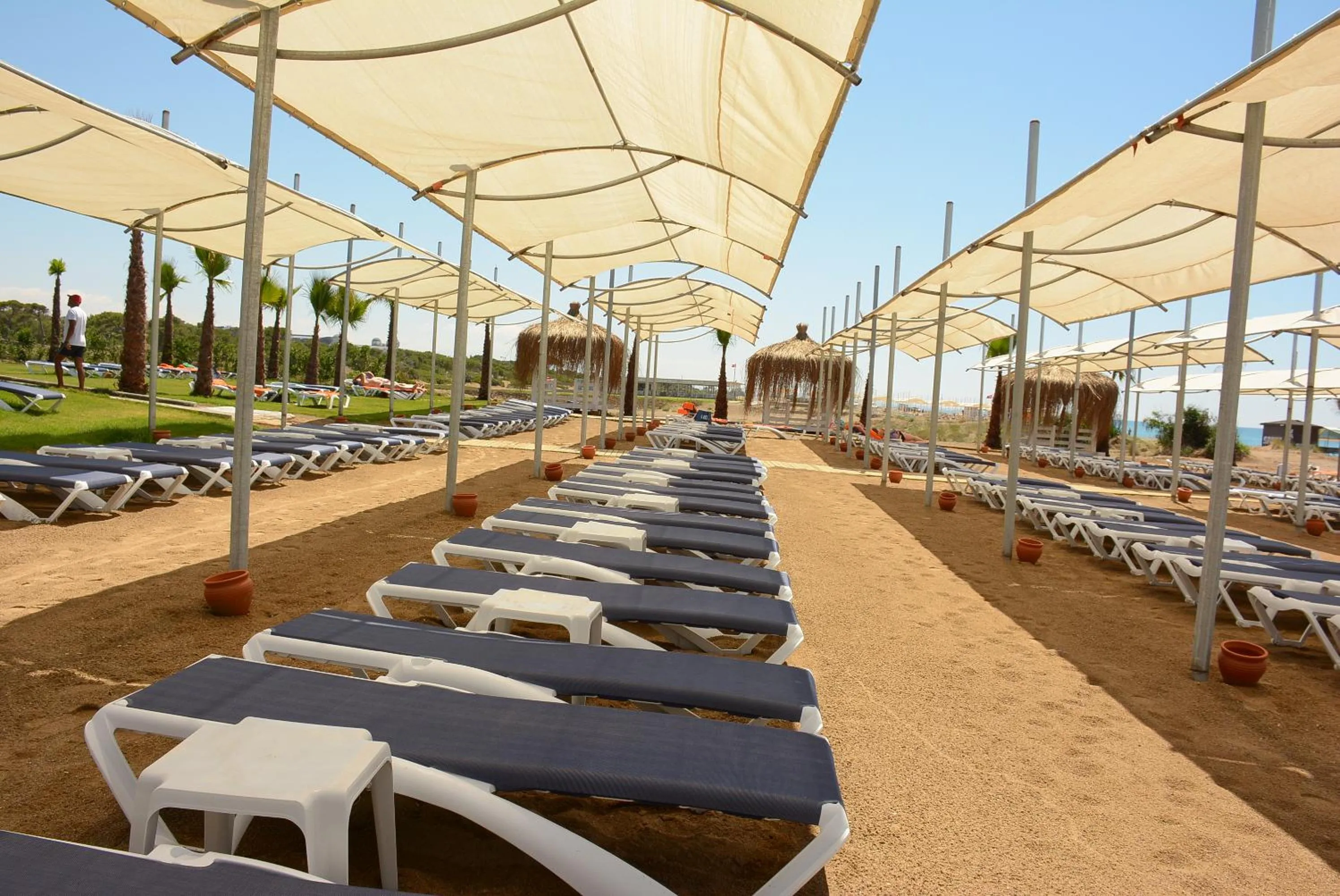 Day in J'adore Deluxe Hotel & Spa Ultra All Inclusive