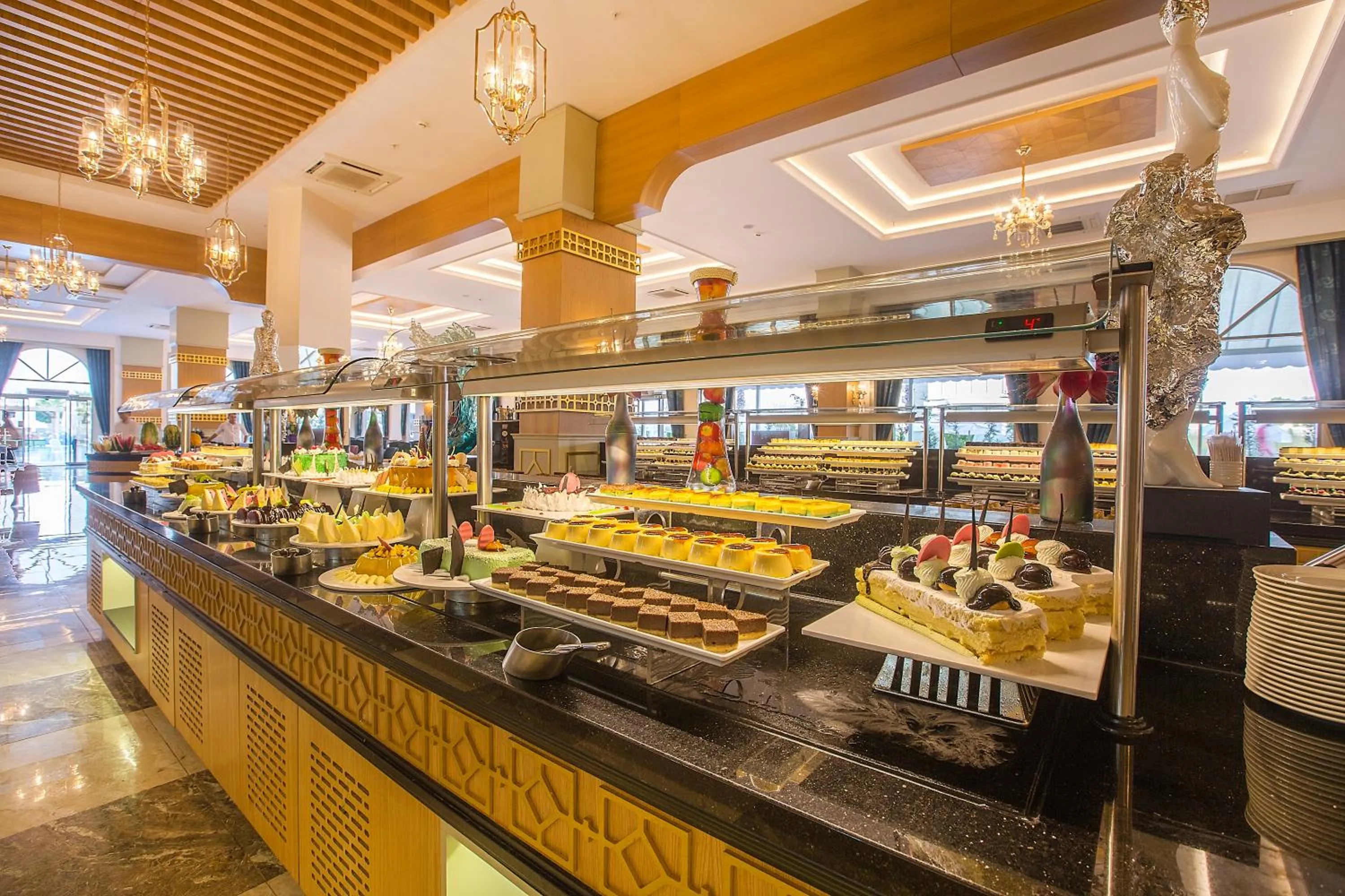 Restaurant/places to eat in J'adore Deluxe Hotel & Spa Ultra All Inclusive