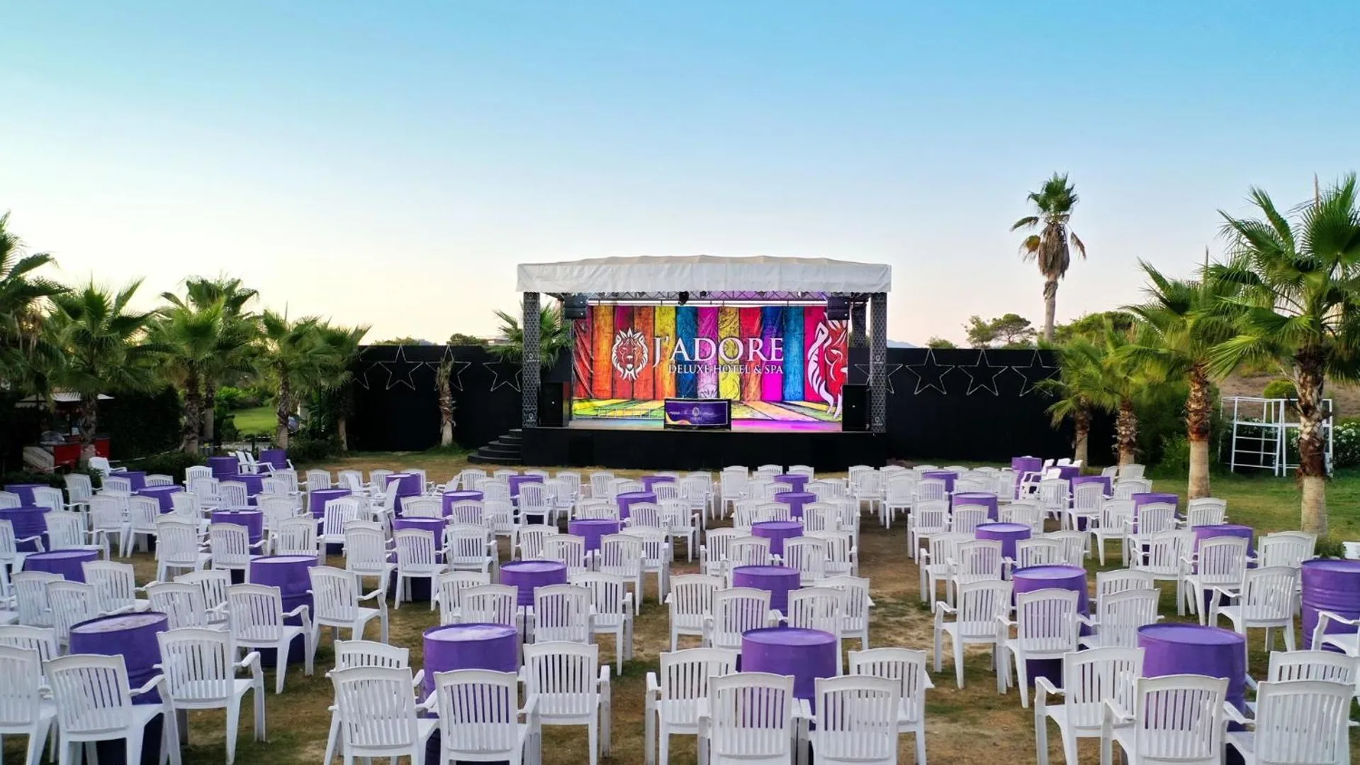 Day in J'adore Deluxe Hotel & Spa Ultra All Inclusive