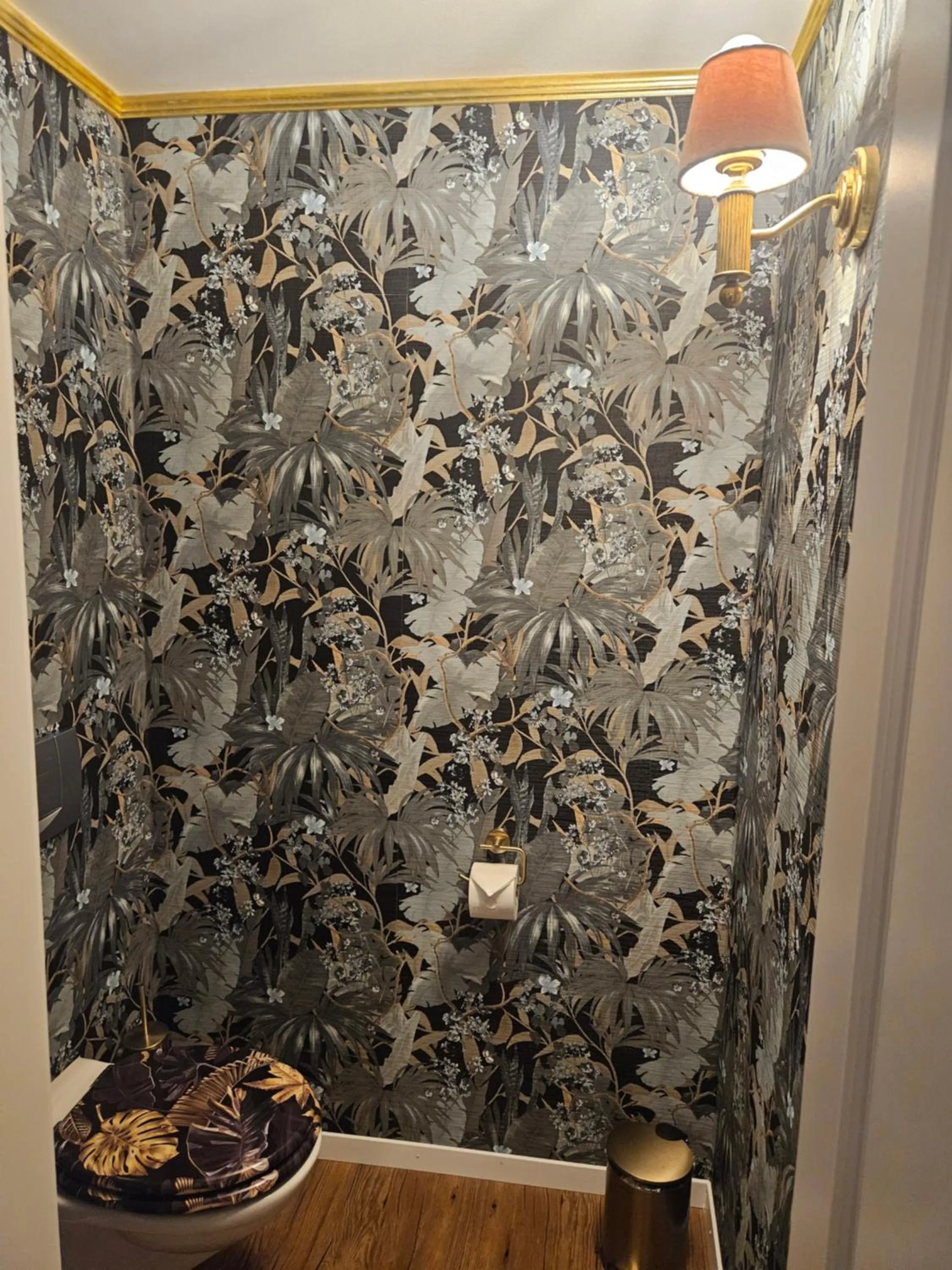 Bathroom in Apart-Hôtel Pont-de-Thielle