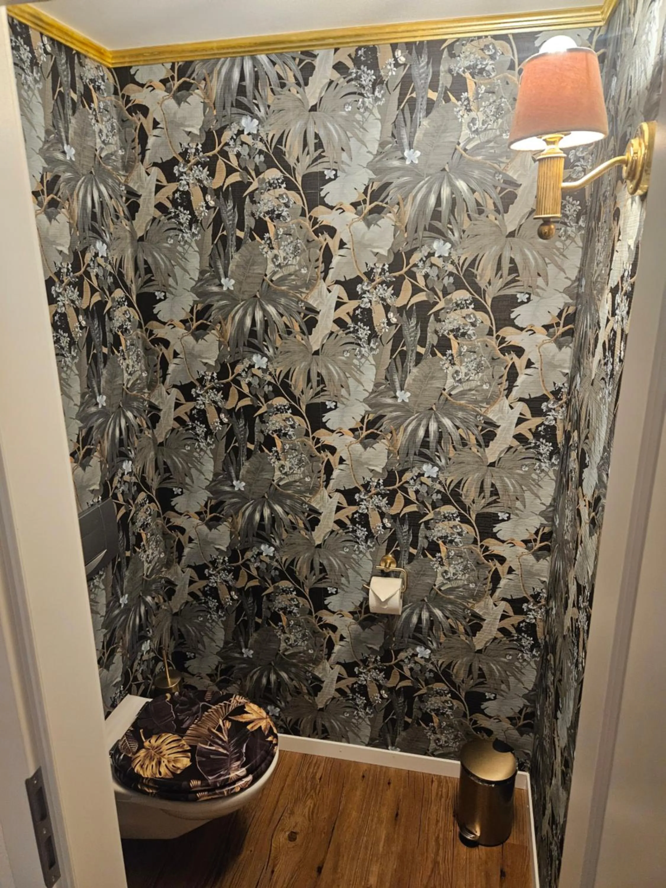 Bathroom in Apart-Hôtel Pont-de-Thielle