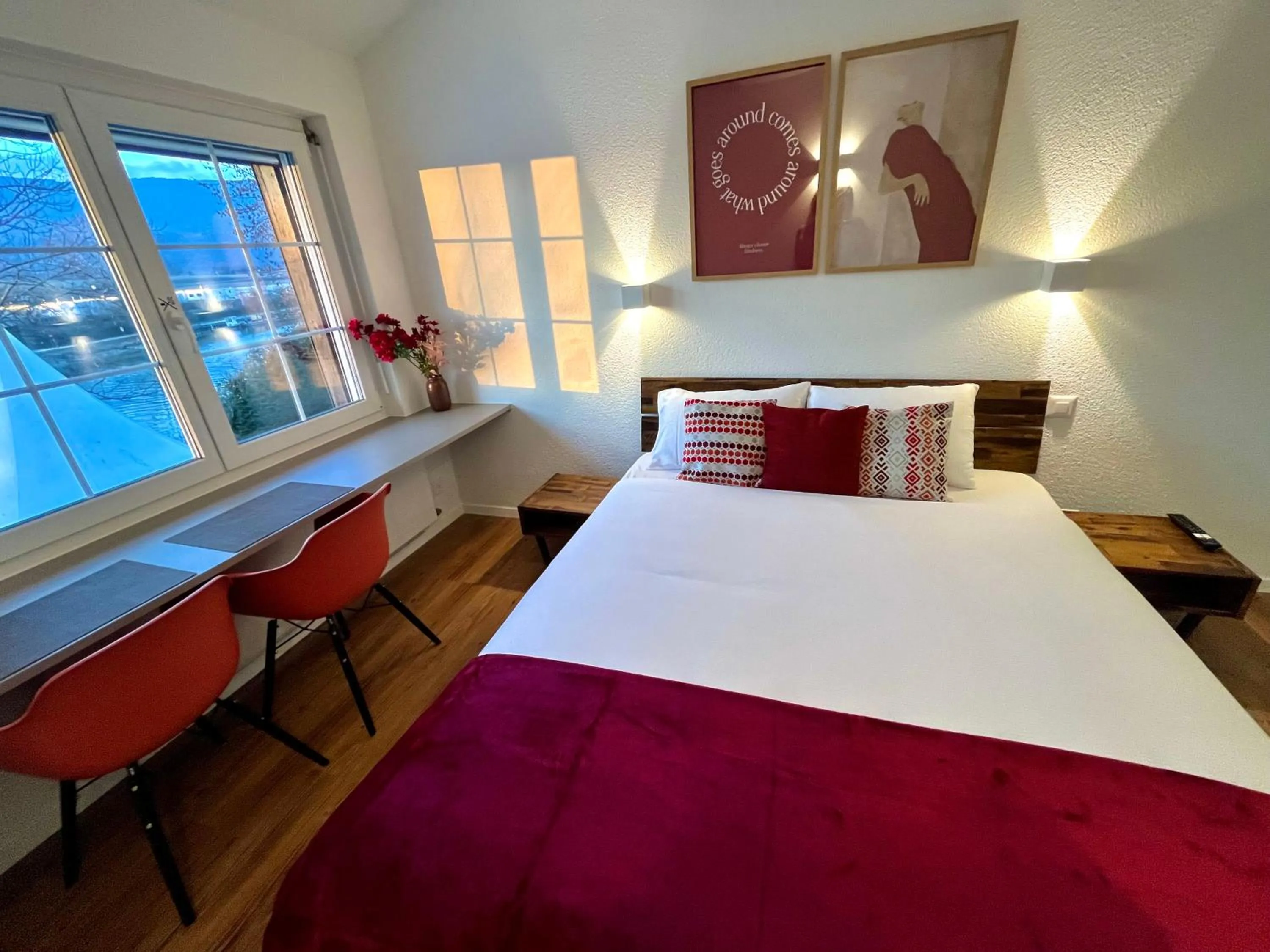 View (from property/room), Bed in Apart-Hôtel Pont-de-Thielle
