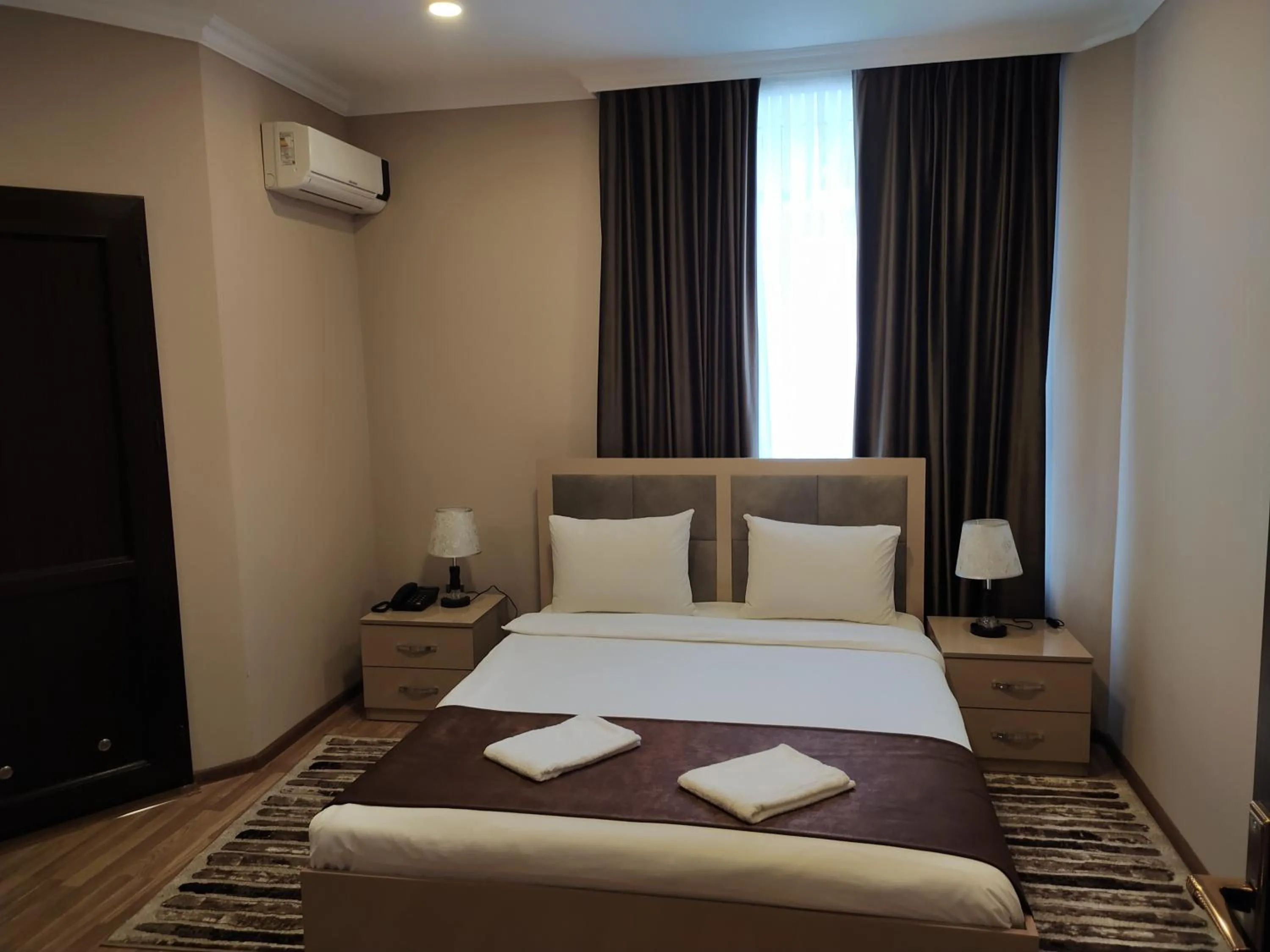 Bedroom, Bed in Gold Hotel Quba