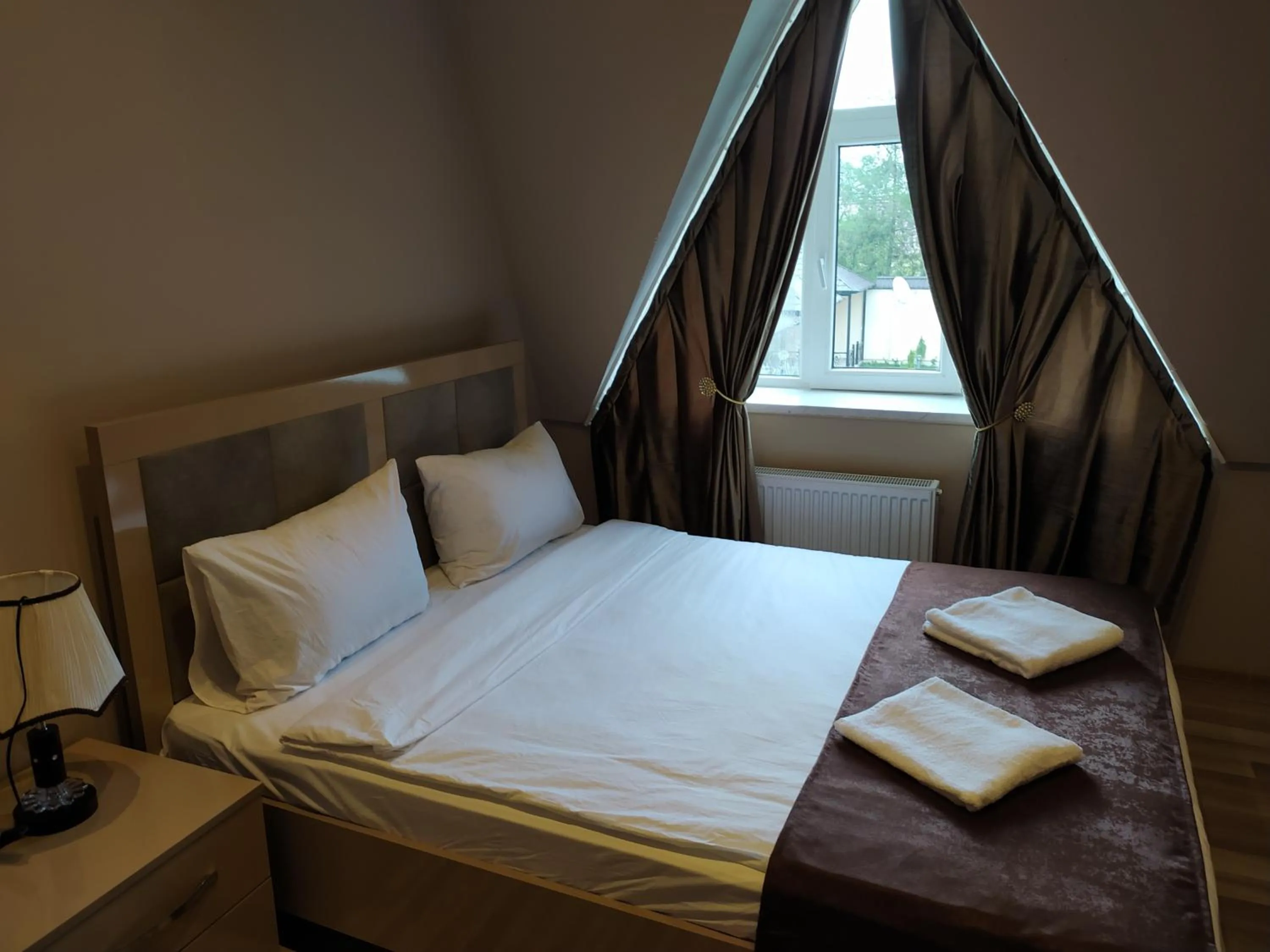 Bed in Gold Hotel Quba