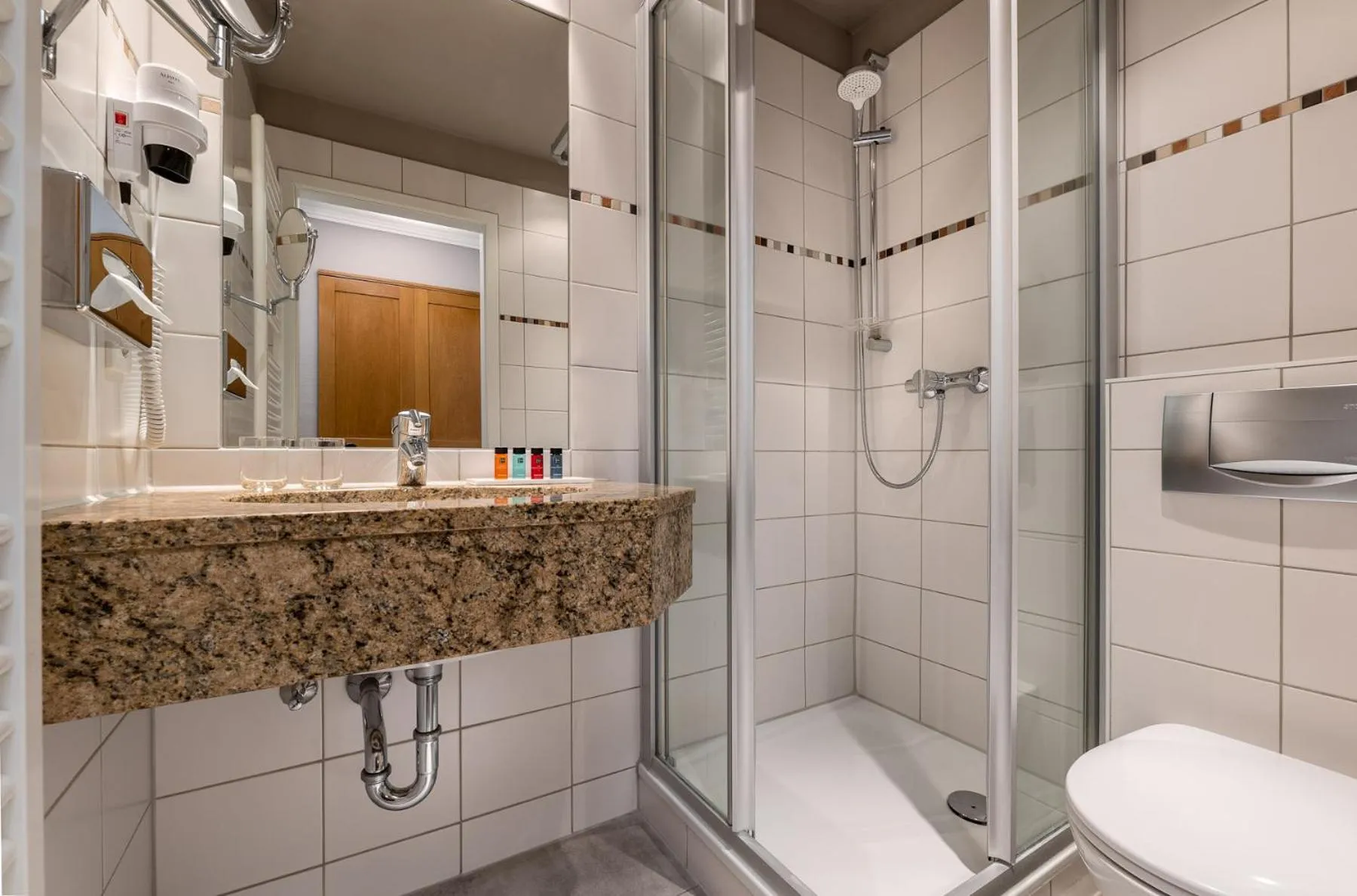 Shower in Hotel Wassersleben