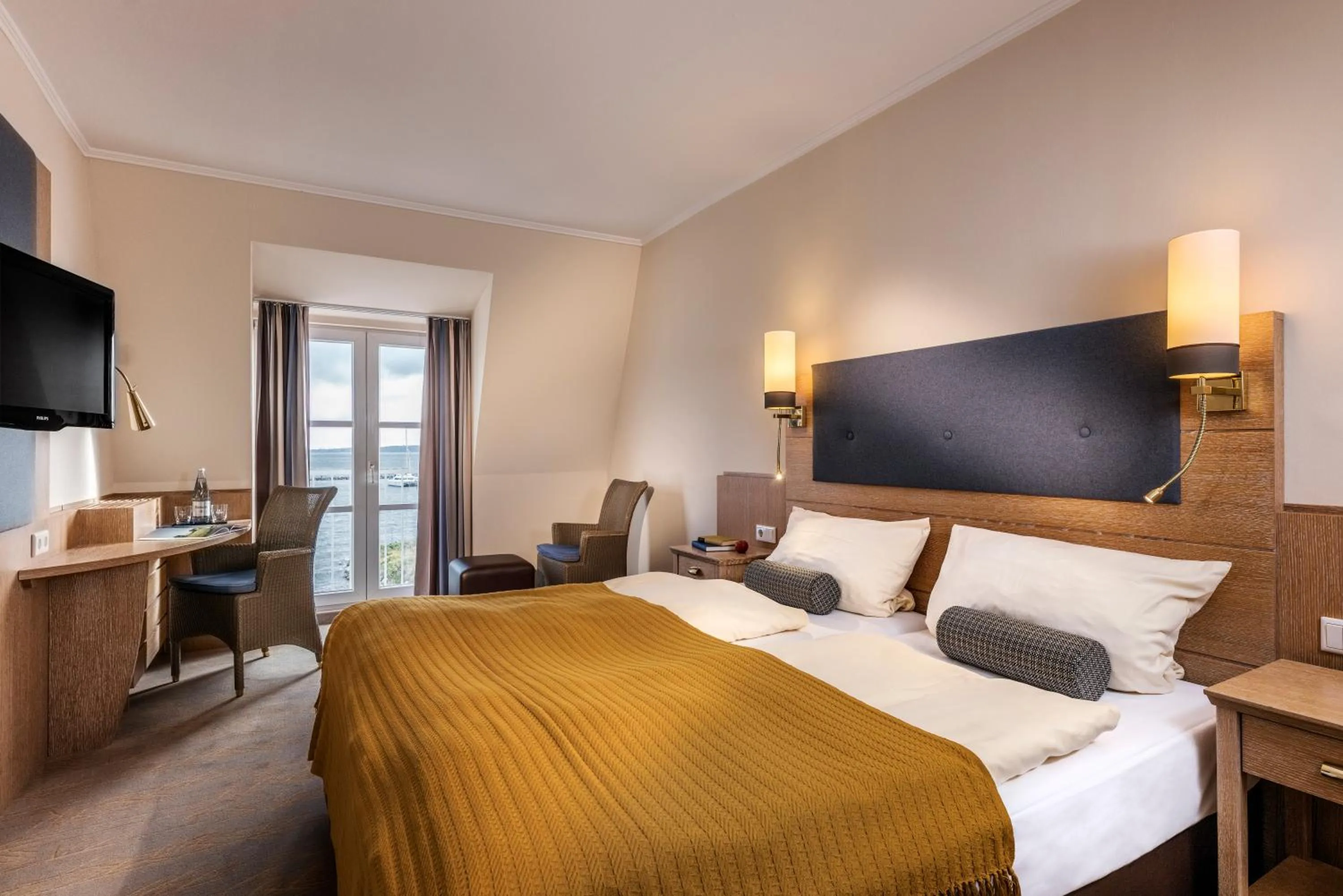 Bed in Hotel Wassersleben