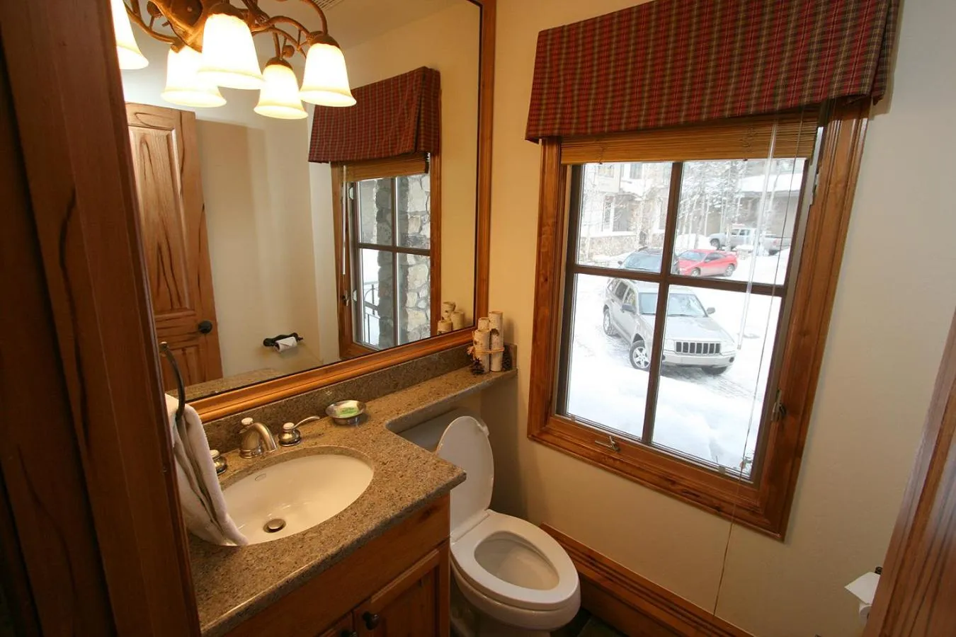 Highlands Townhome by Vail Realty