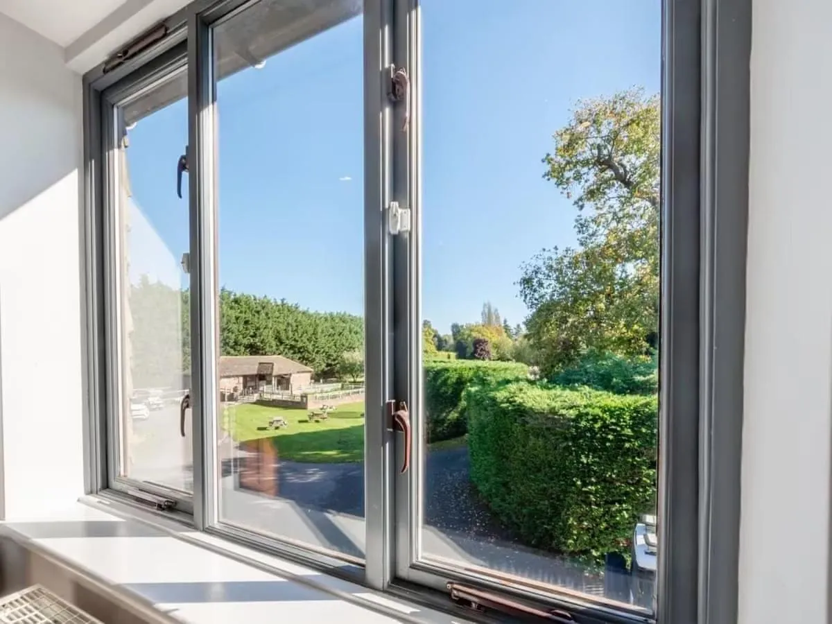 Garden view in Northlands Farm - Old Farm Cottage