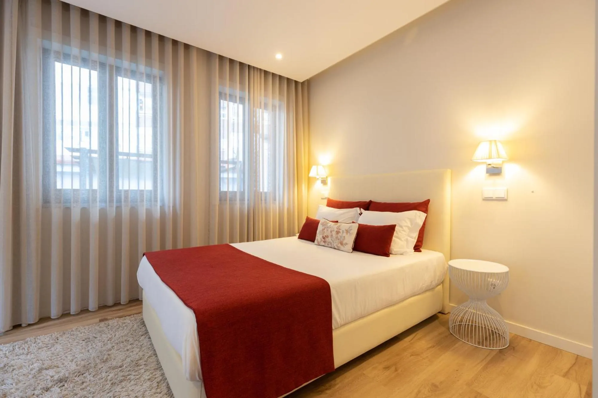 Superior Double Room with Kitchenette in VYBE Matosinhos Centro