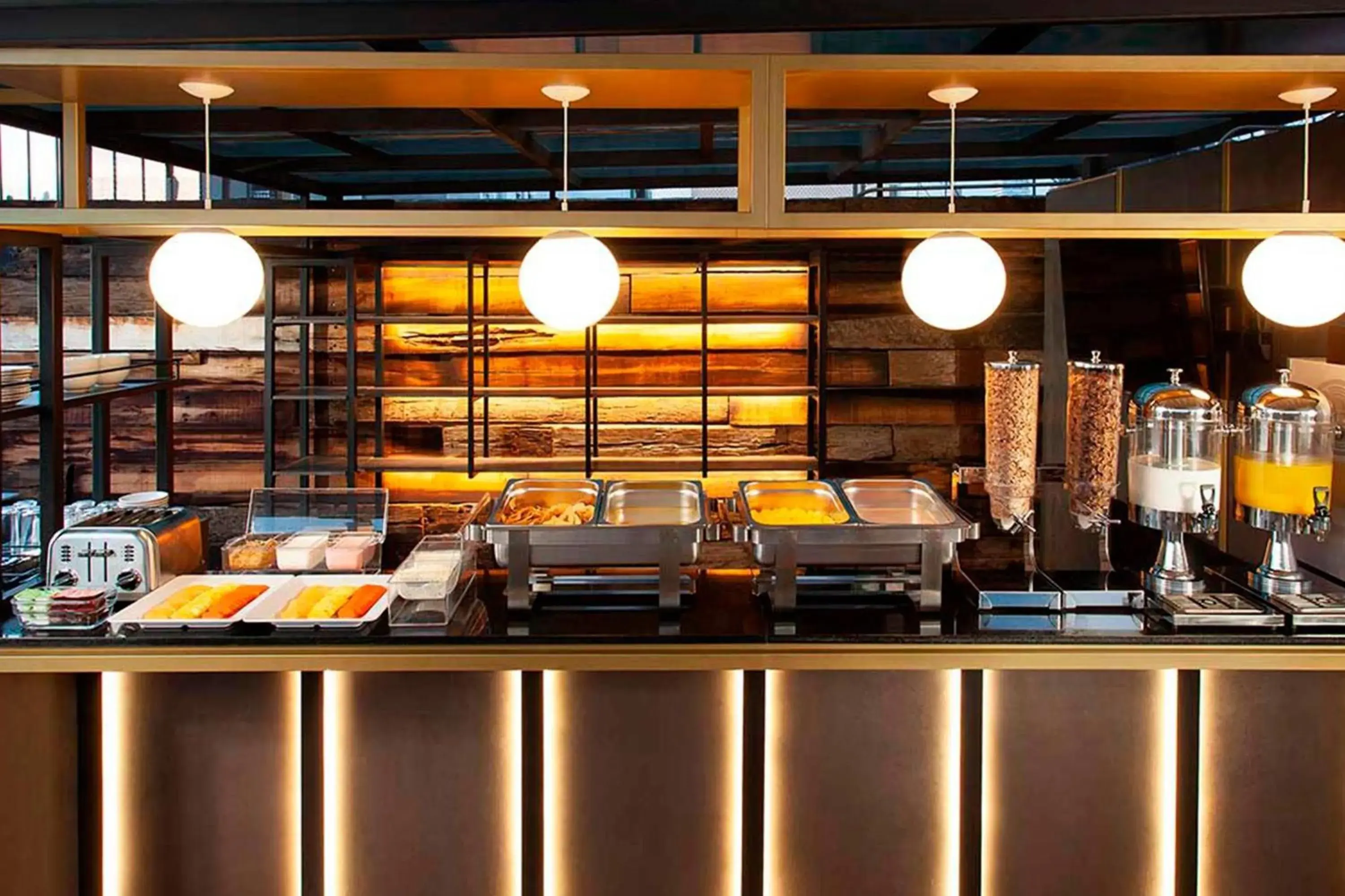 Restaurant/places to eat in Hotel MX más centro CDMX, Trademark Collection by Wyndham Restaurant/places to eat in Hotel MX más centro CDMX, Trademark Collection by Wyndham