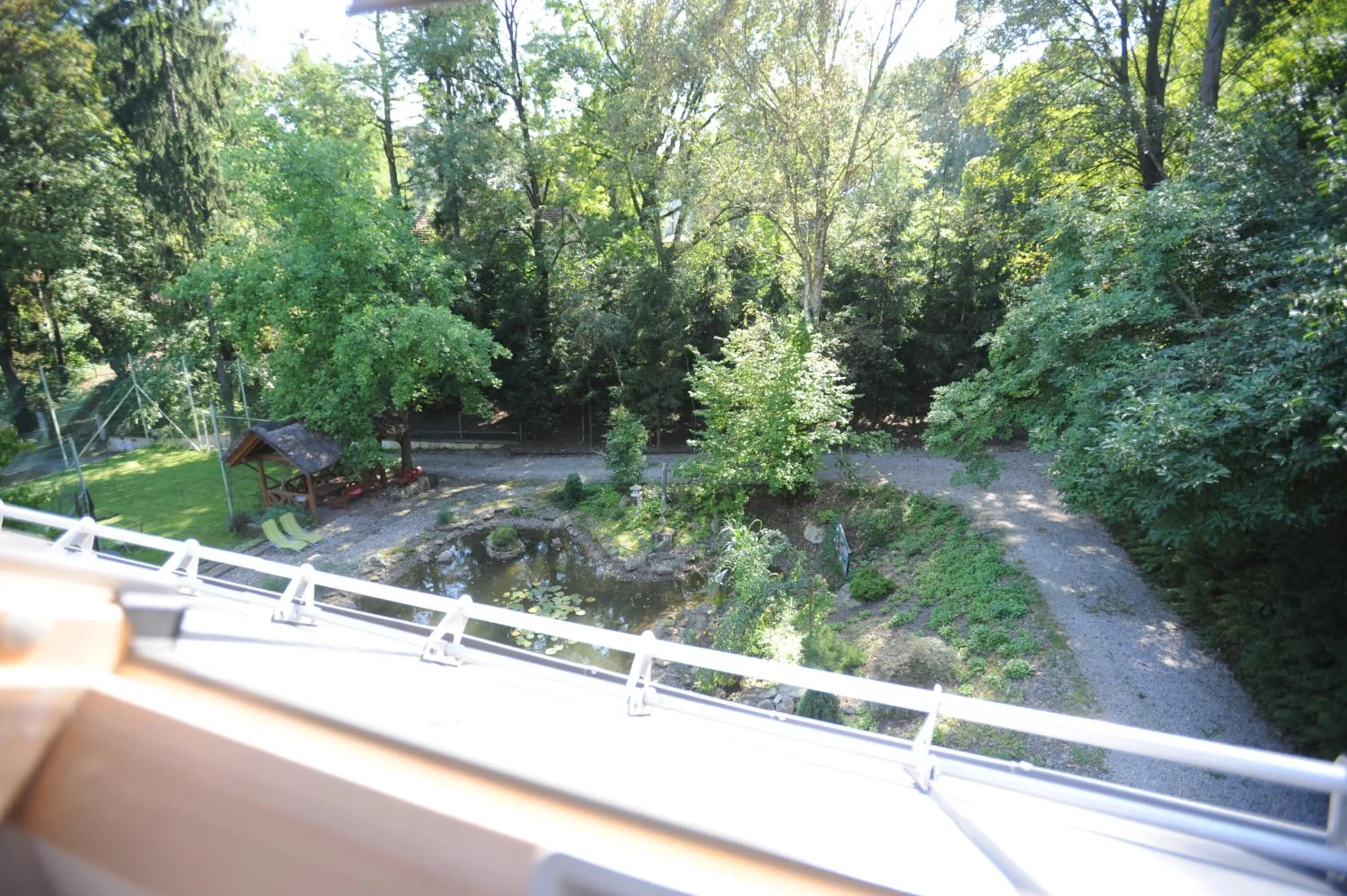 Garden view in Ekosamotnia