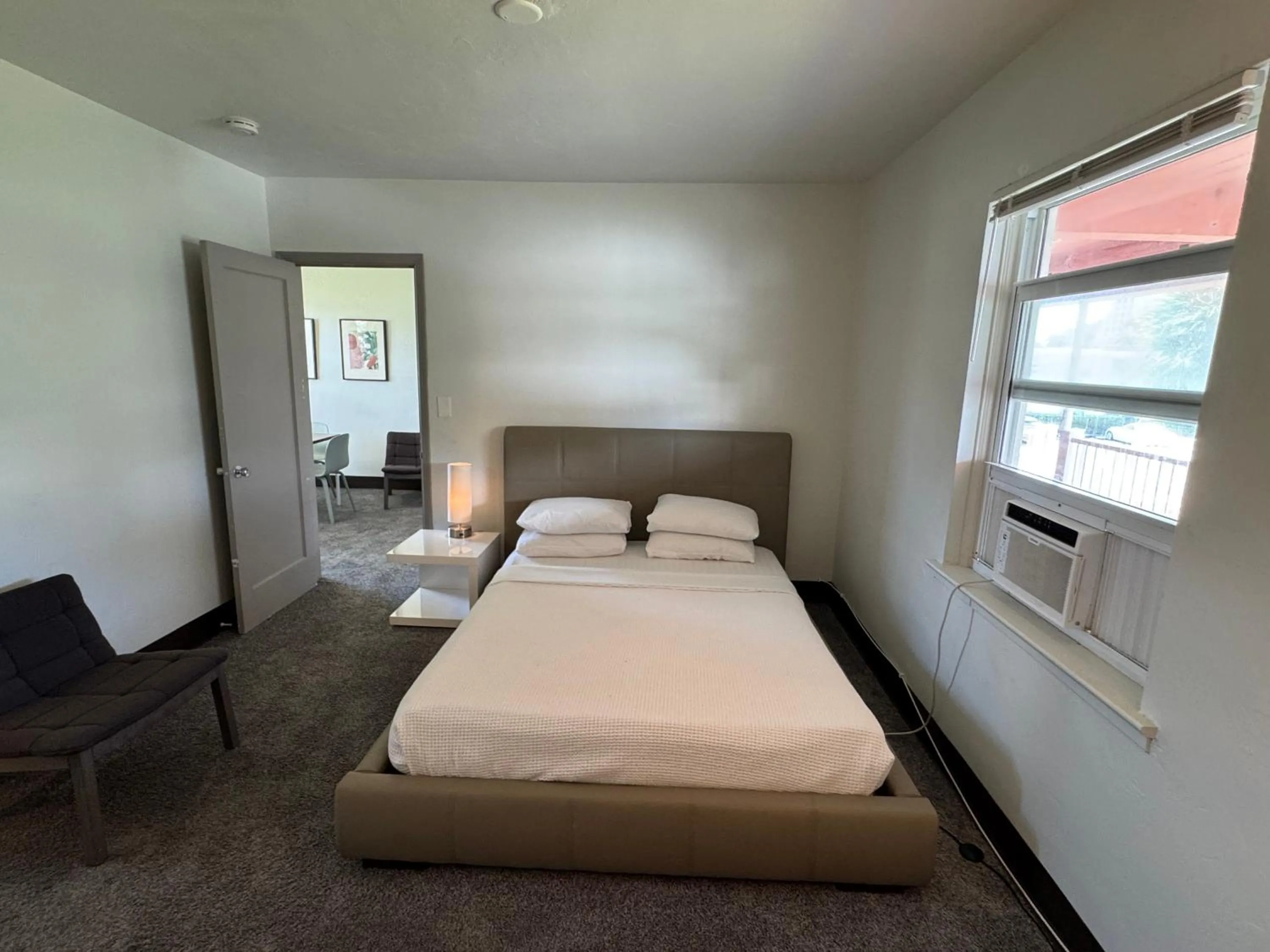 Bed in Rolo Beach Hotel