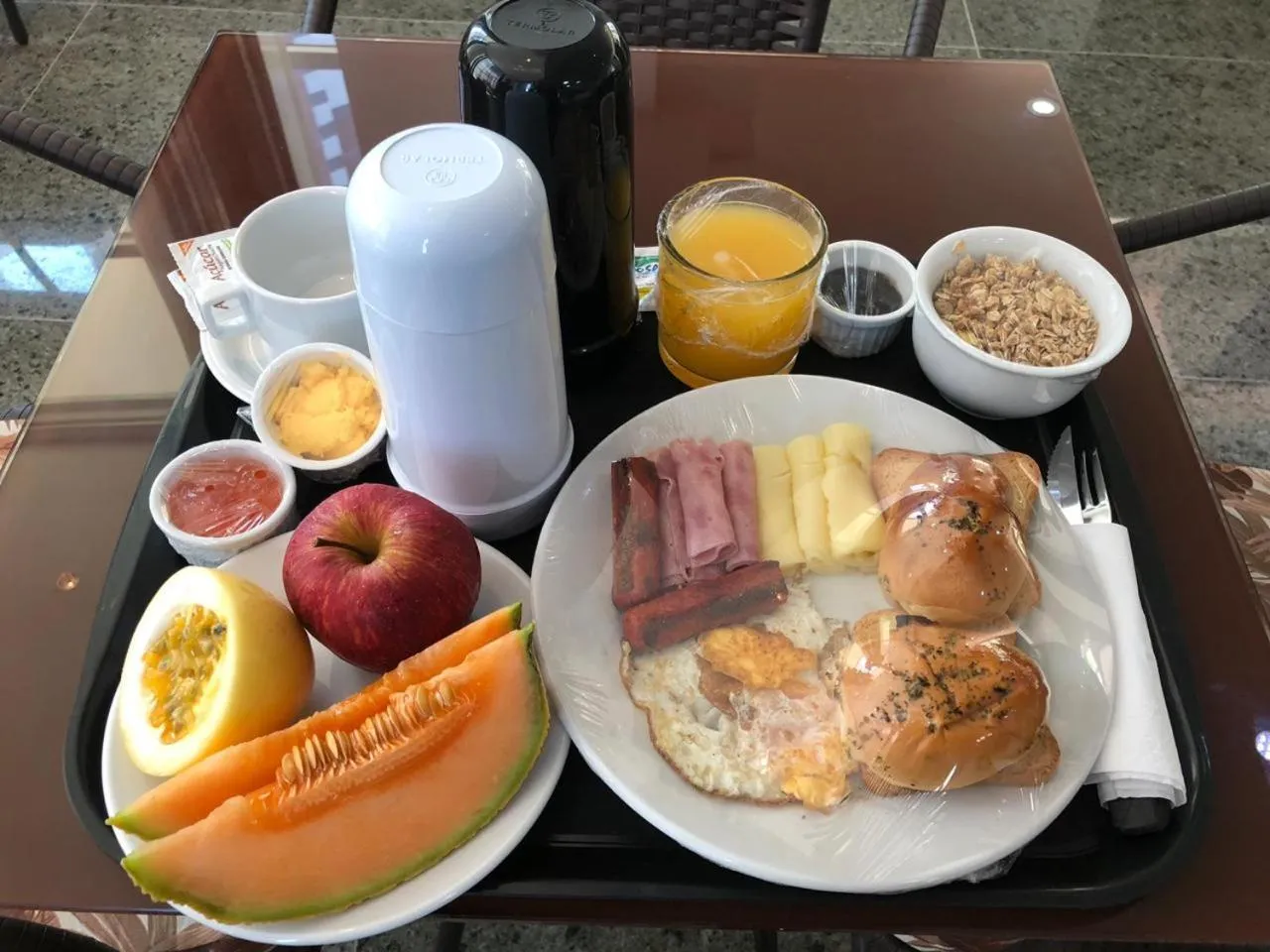 Restaurant/places to eat in VIP Beira Mar Residence