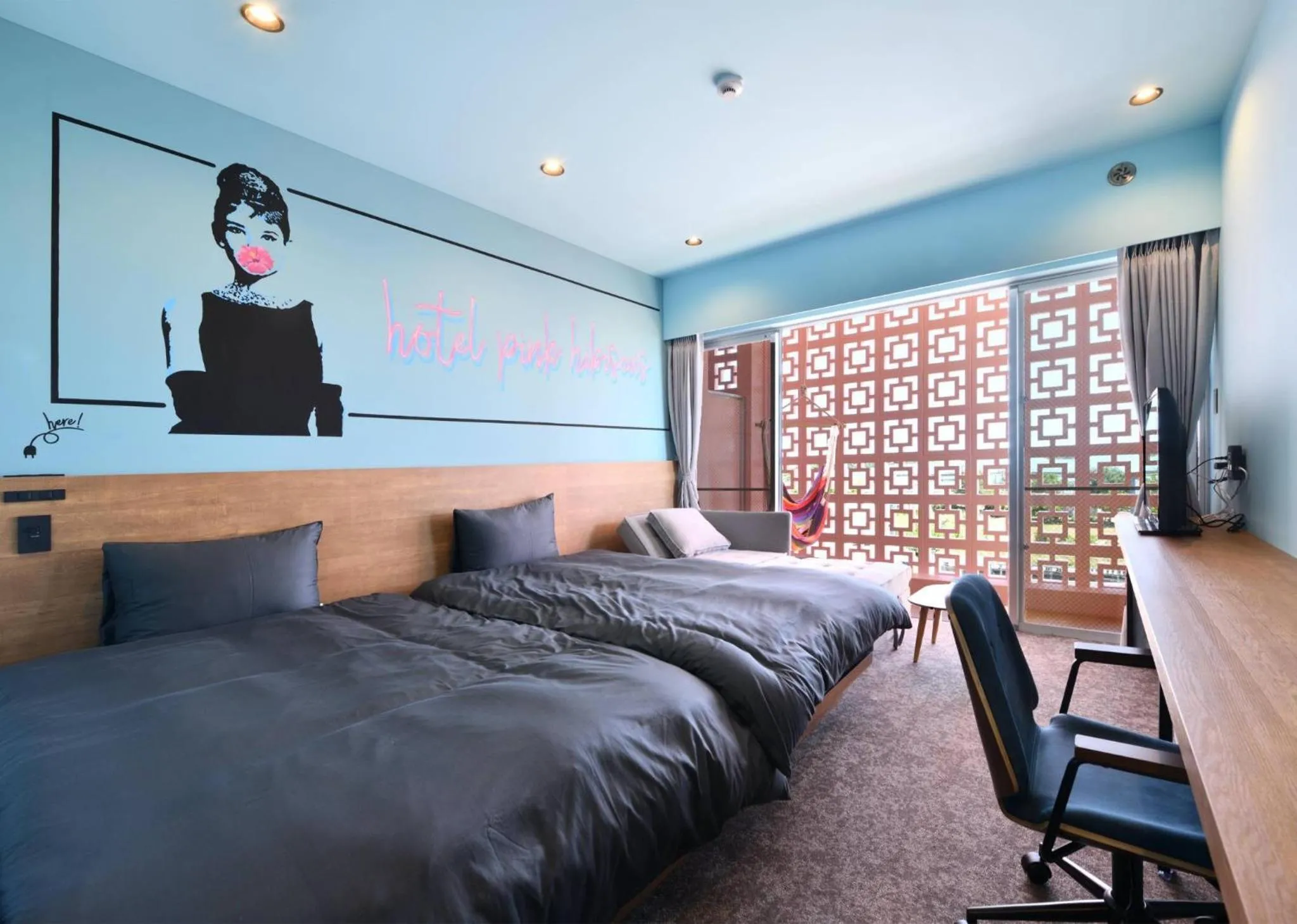 Bed in HOTEL PINK HIBISCUS