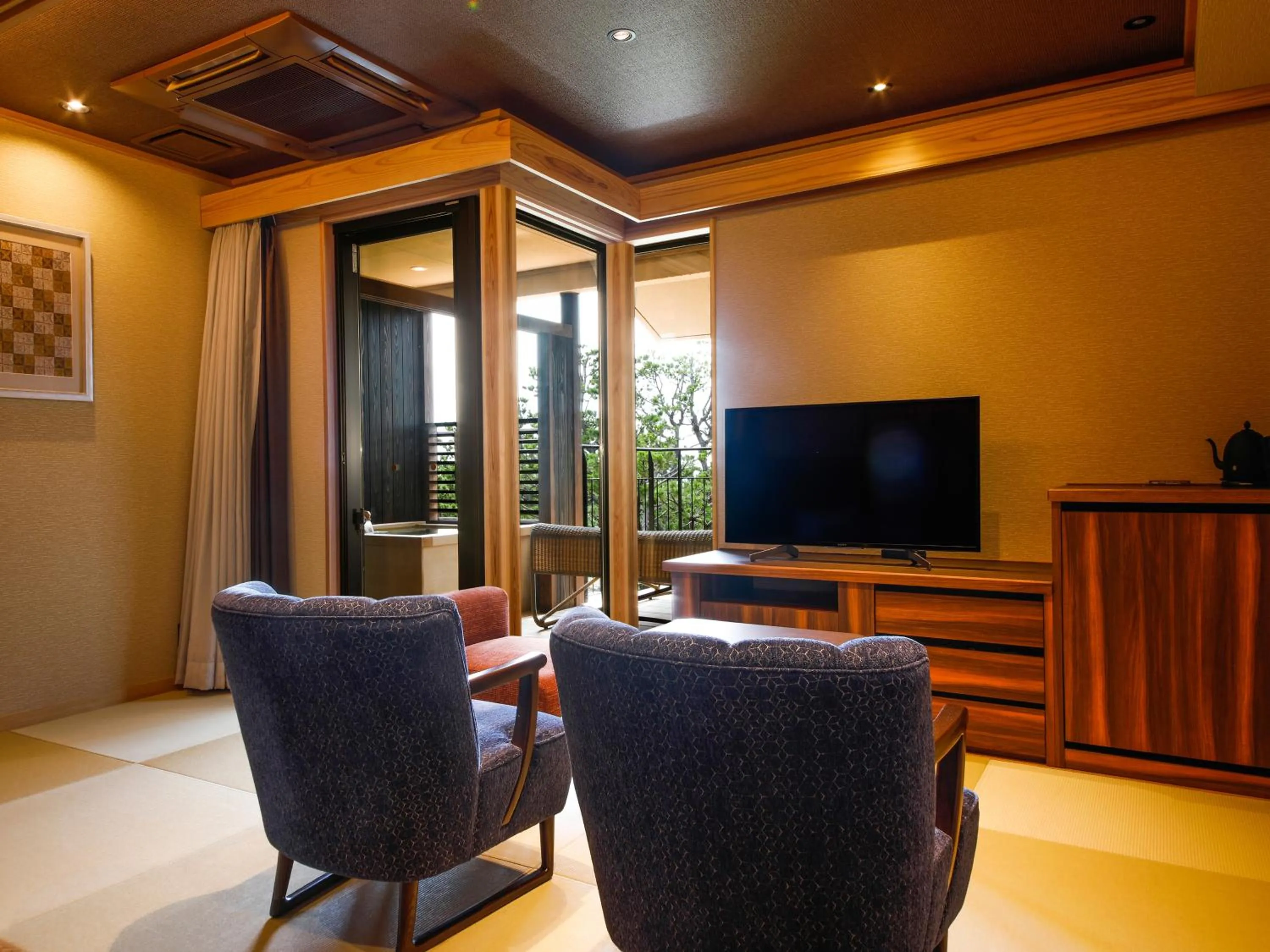 Awaji Hamarikyu Takumi