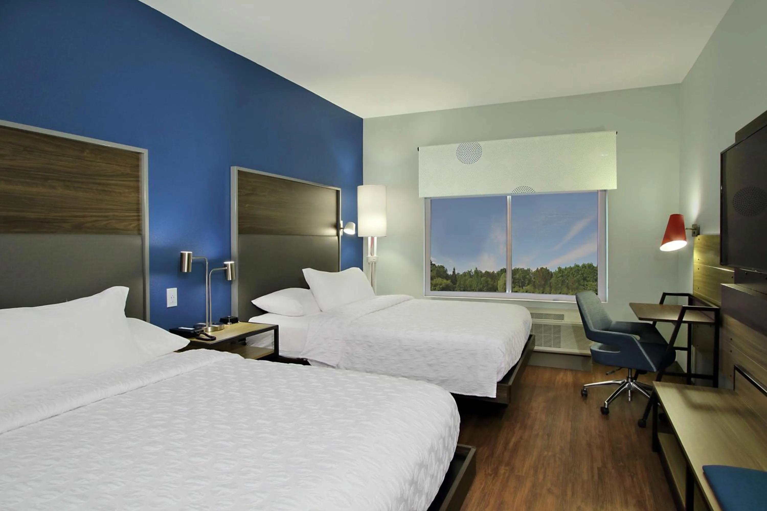 Bedroom, Bed in Tru By Hilton Waco South
