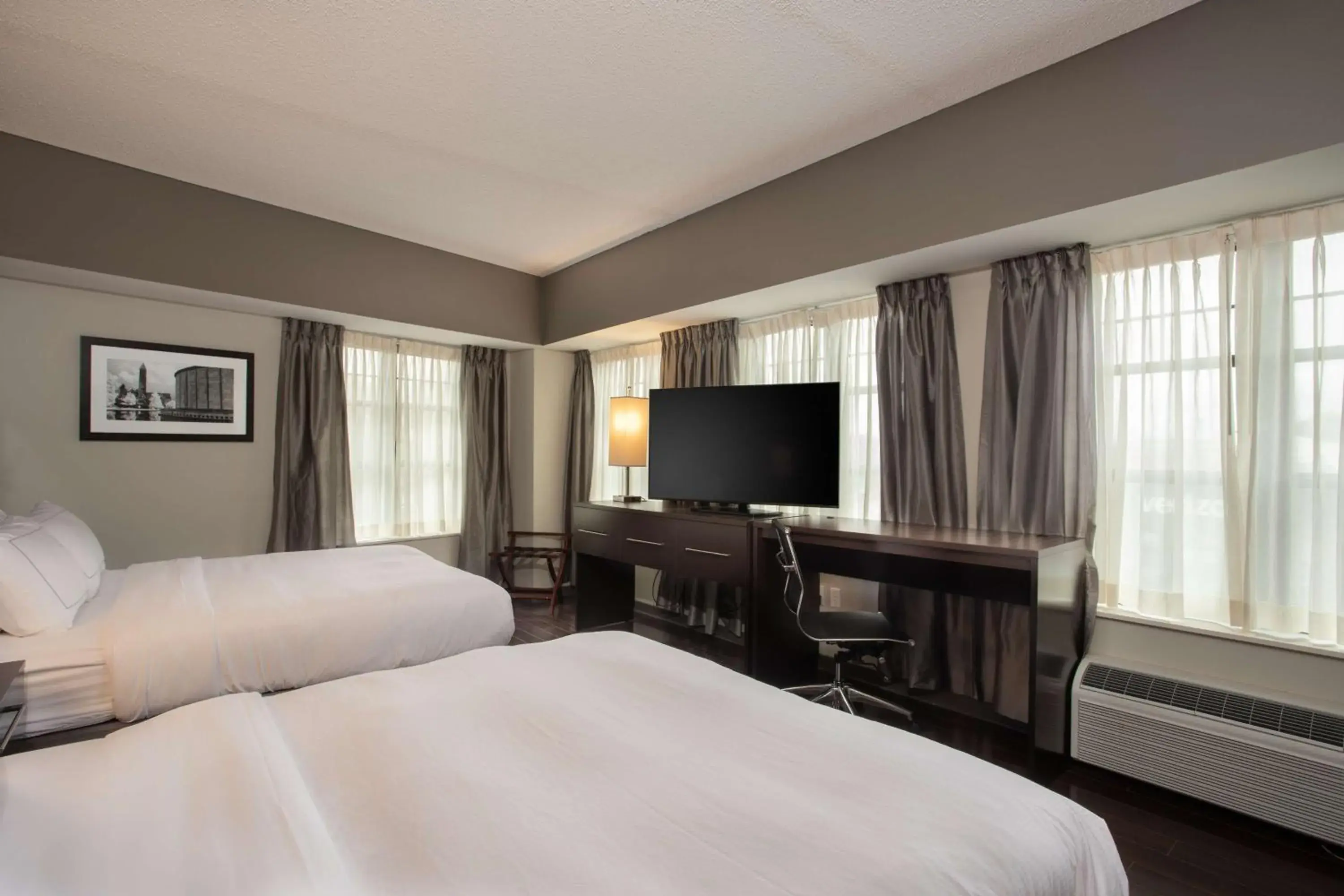 Bed in The Mosey Buffalo Williamsville Tapestry Collection Hilton Bed in The Mosey Buffalo Williamsville Tapestry Collection Hilton