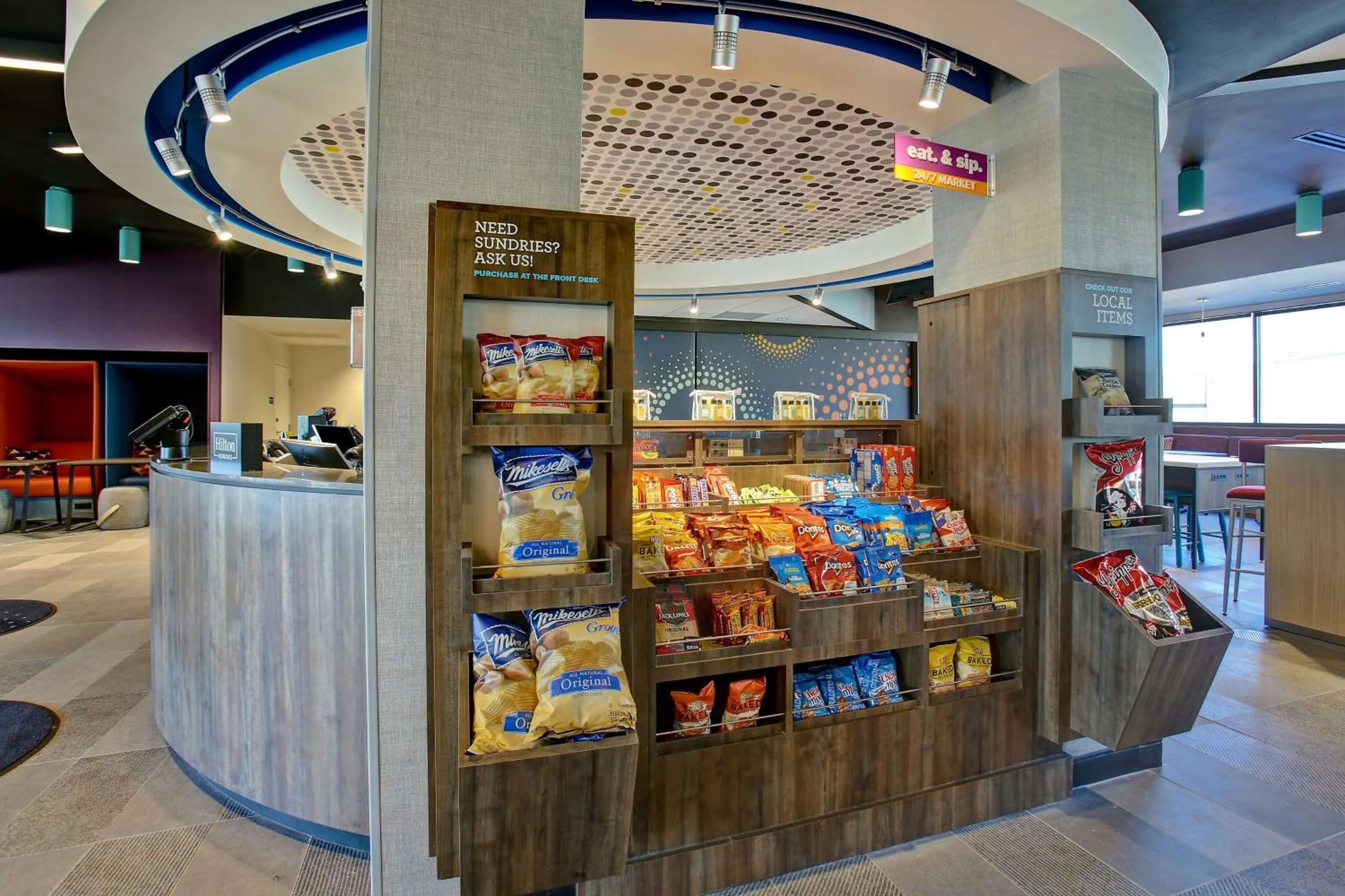 Lobby or reception in Tru By Hilton Monroe, Oh