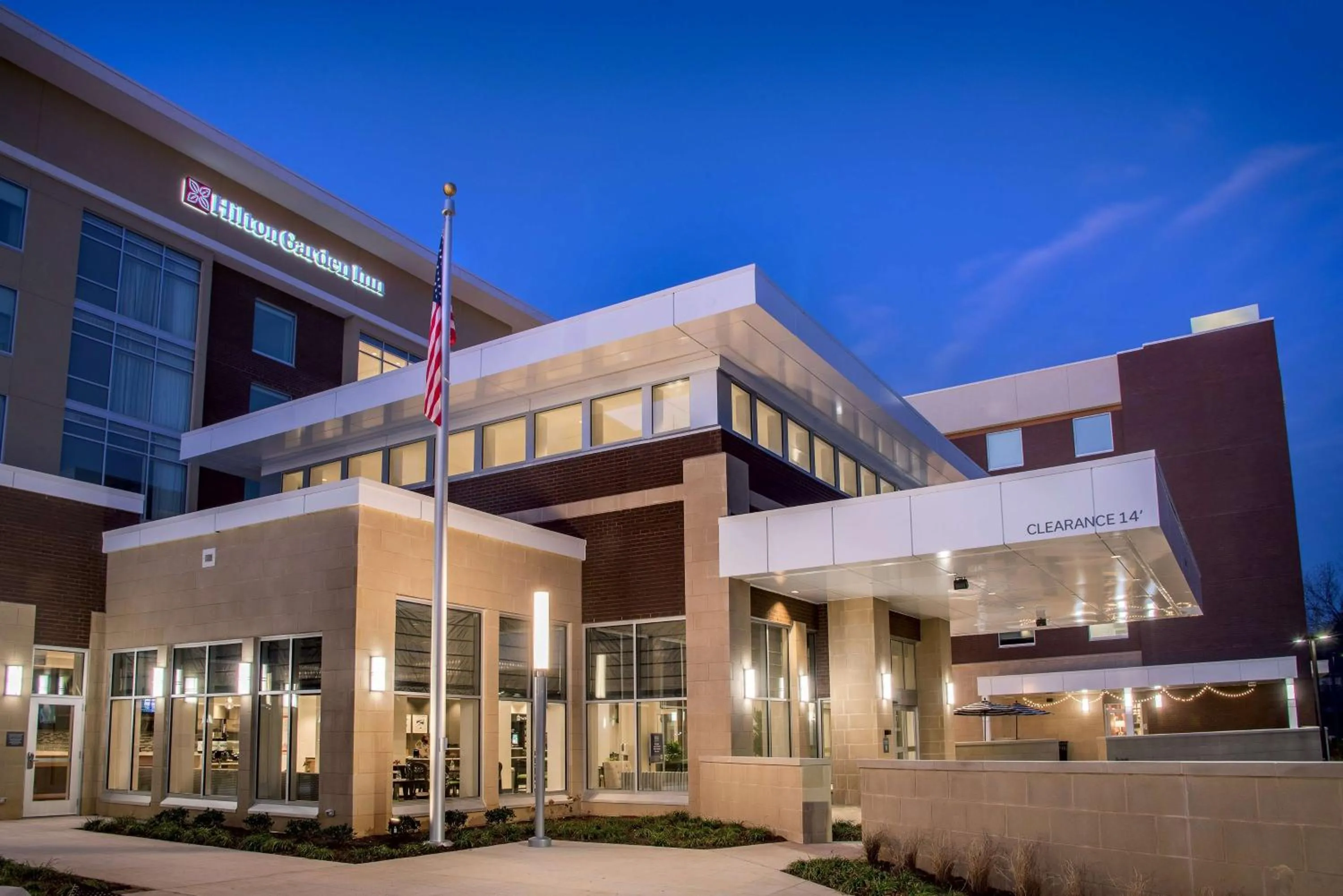 Property building in Hilton Garden Inn Memphis East/Germantown, Tn