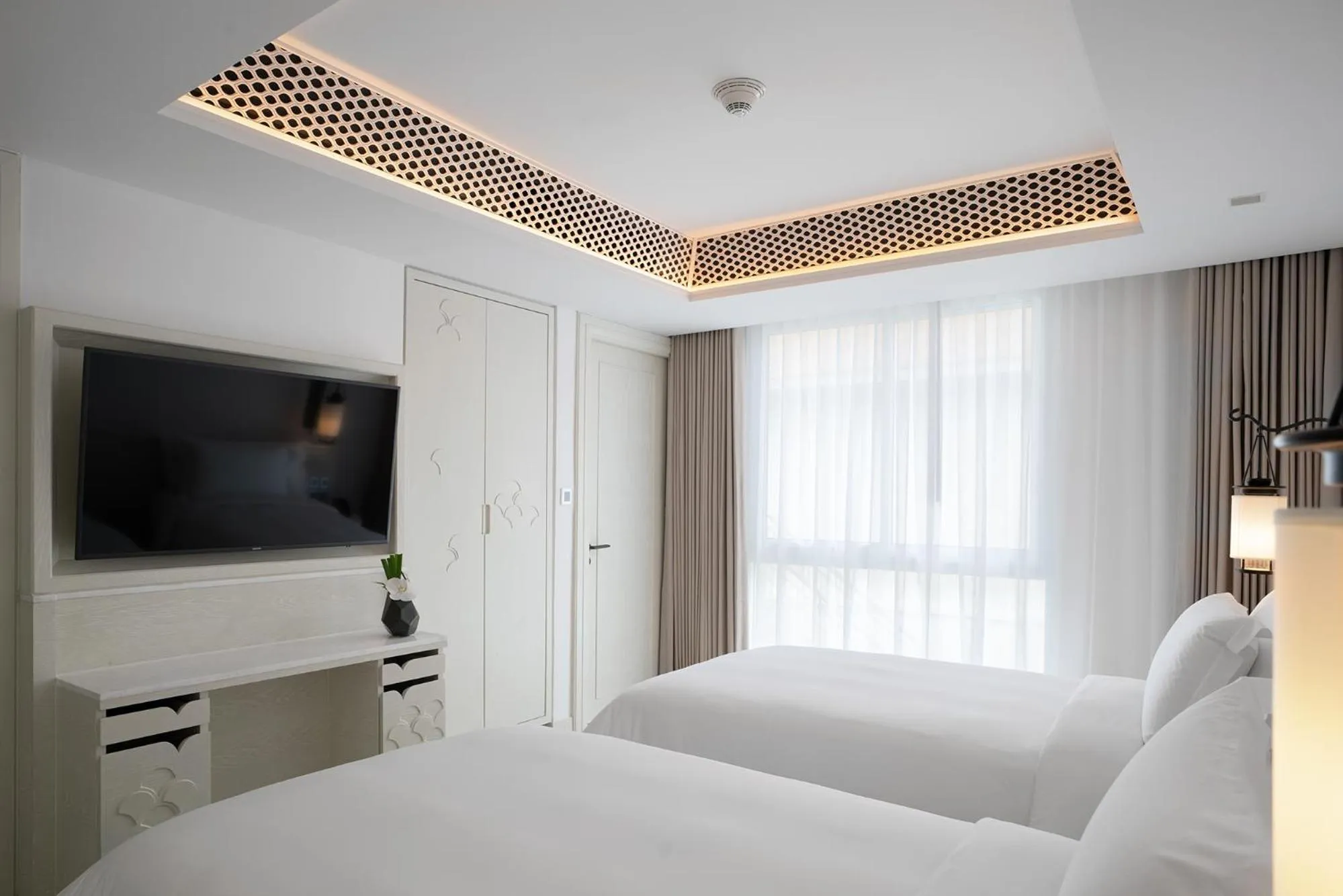 Bedroom, Bed in Banyan Tree Krabi