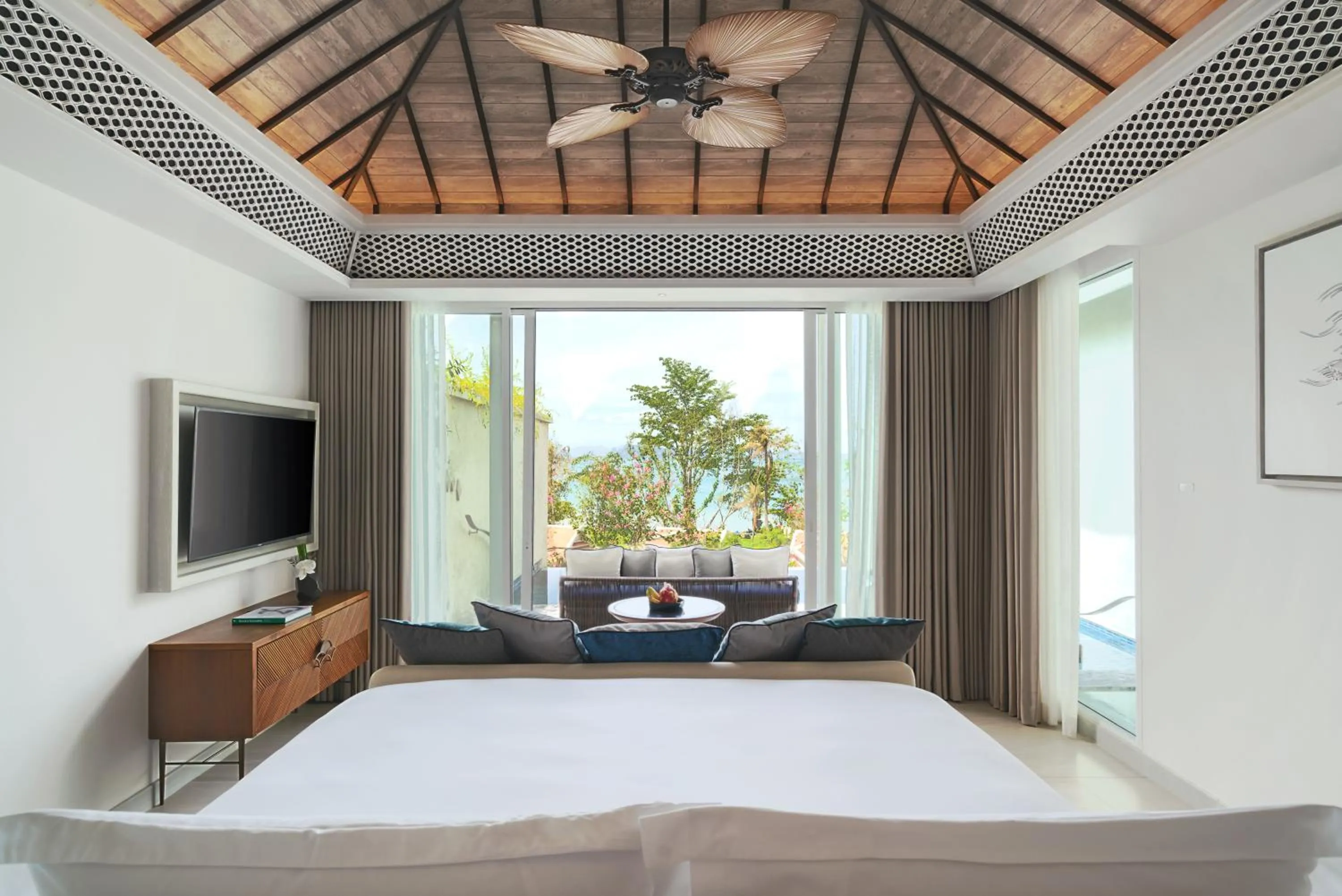 Bedroom, Bed in Banyan Tree Krabi