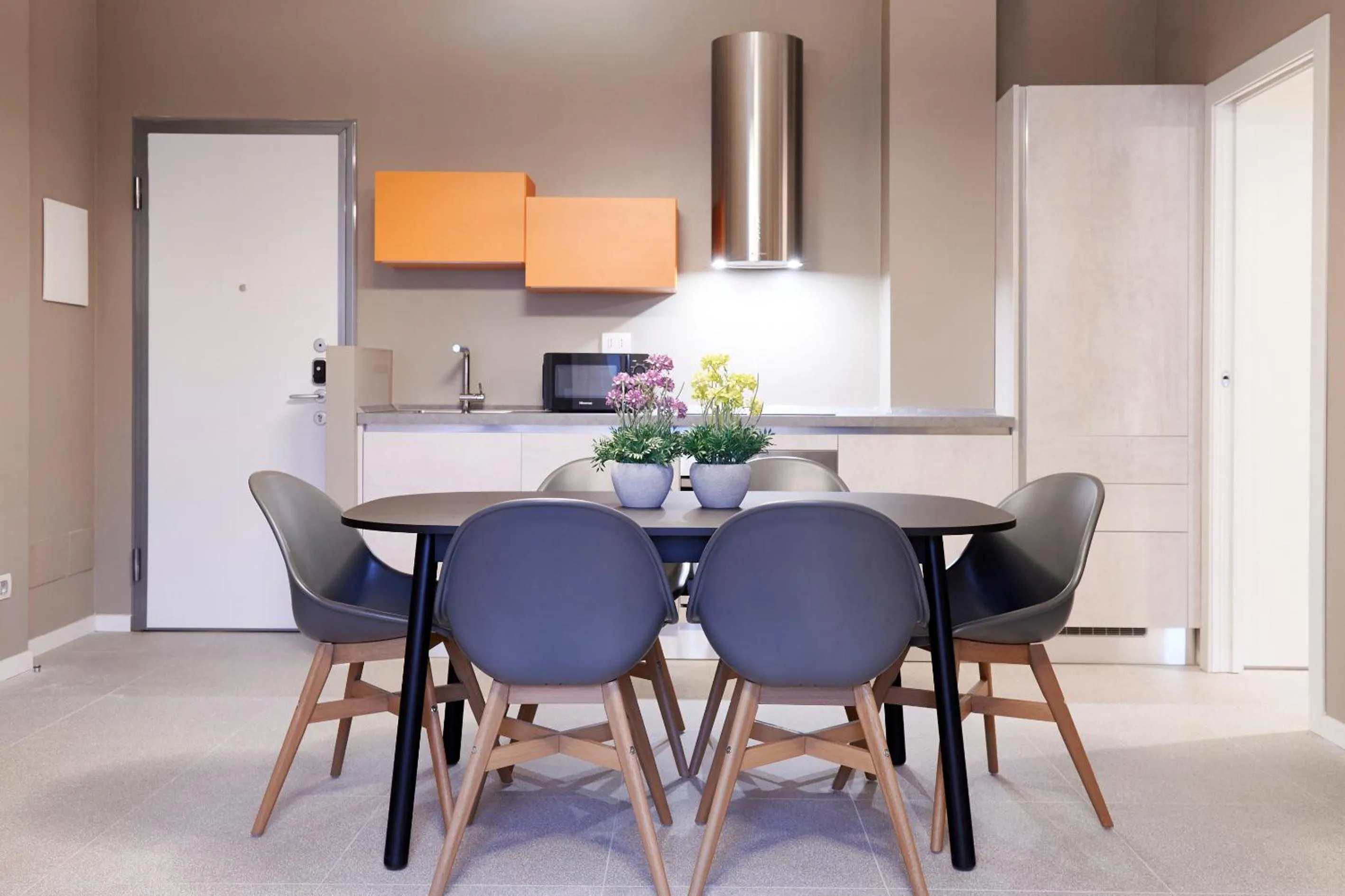 Kitchen or kitchenette in GREEN RIBBON