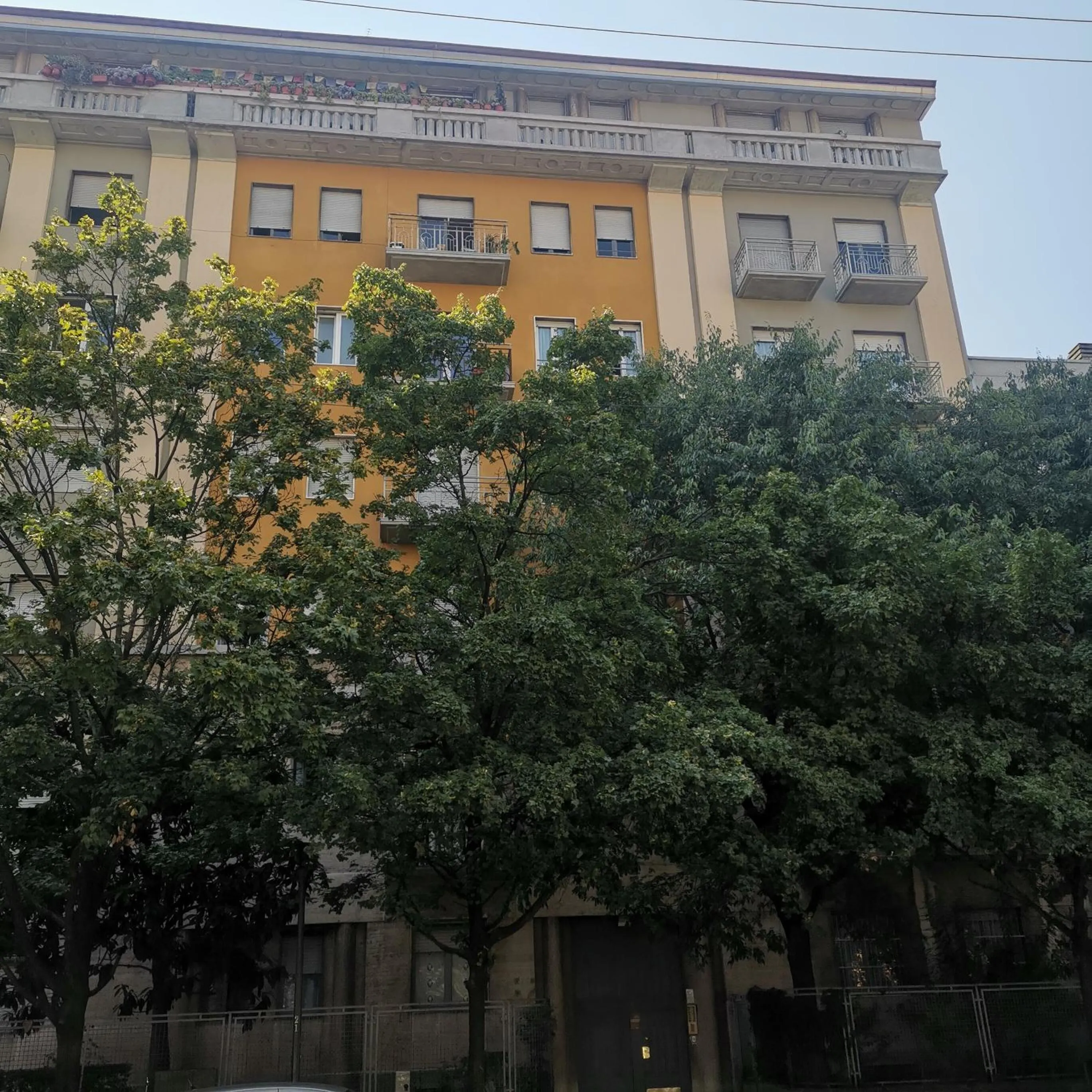 Property building in GREEN RIBBON