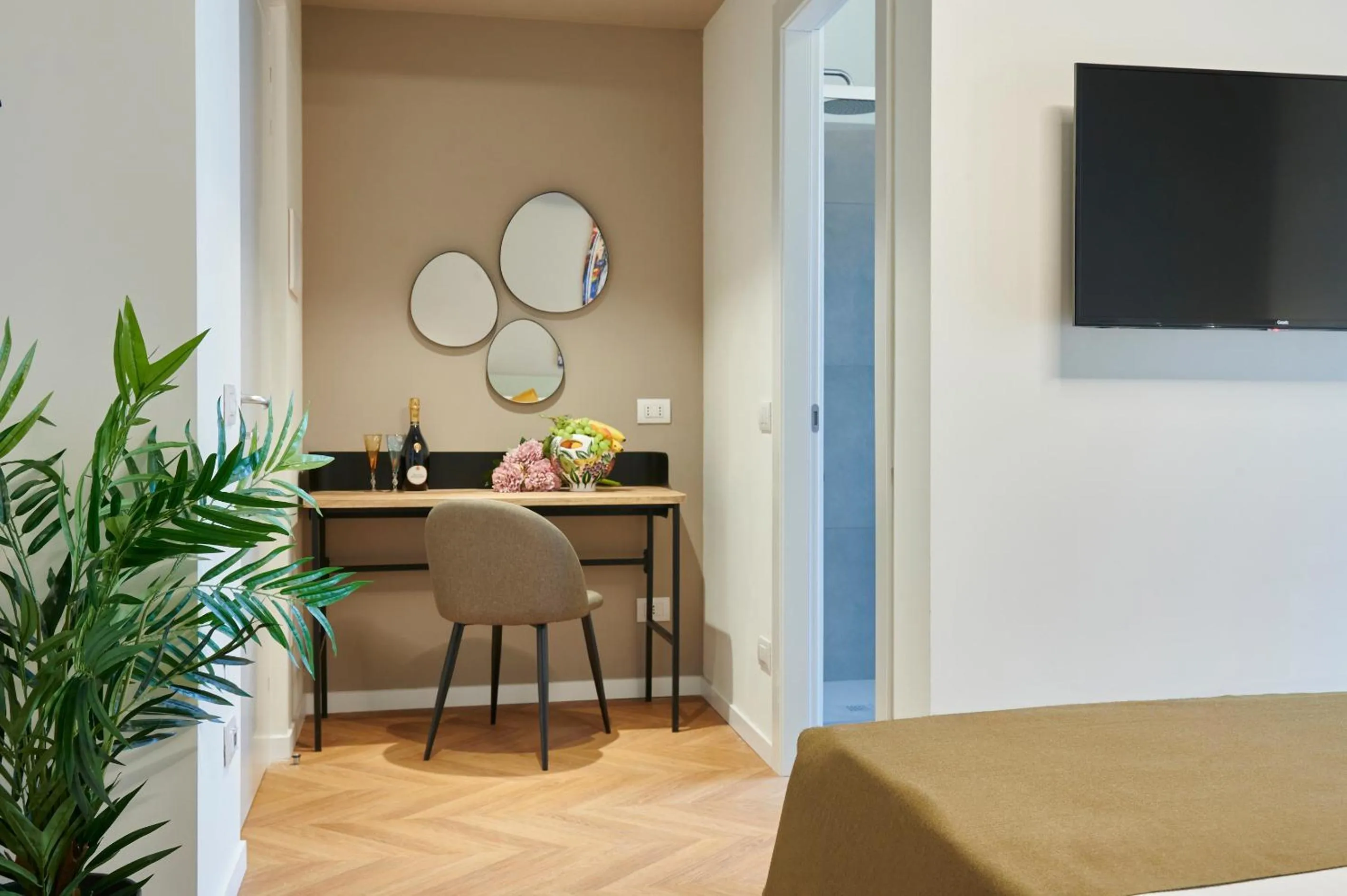 Photo of the whole room in WHITE RIBBON