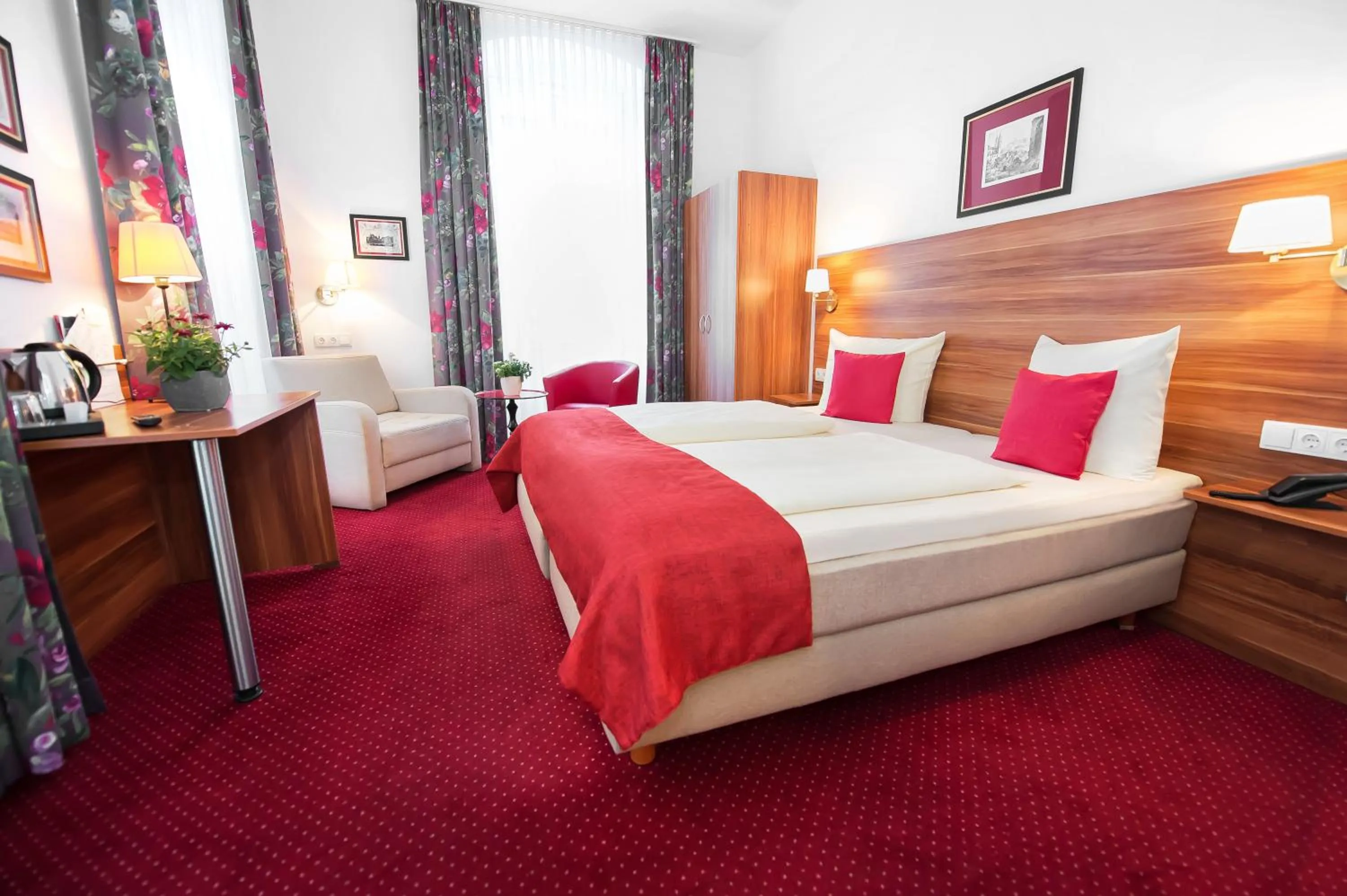 Photo of the whole room, Bed in Hotel Weierich