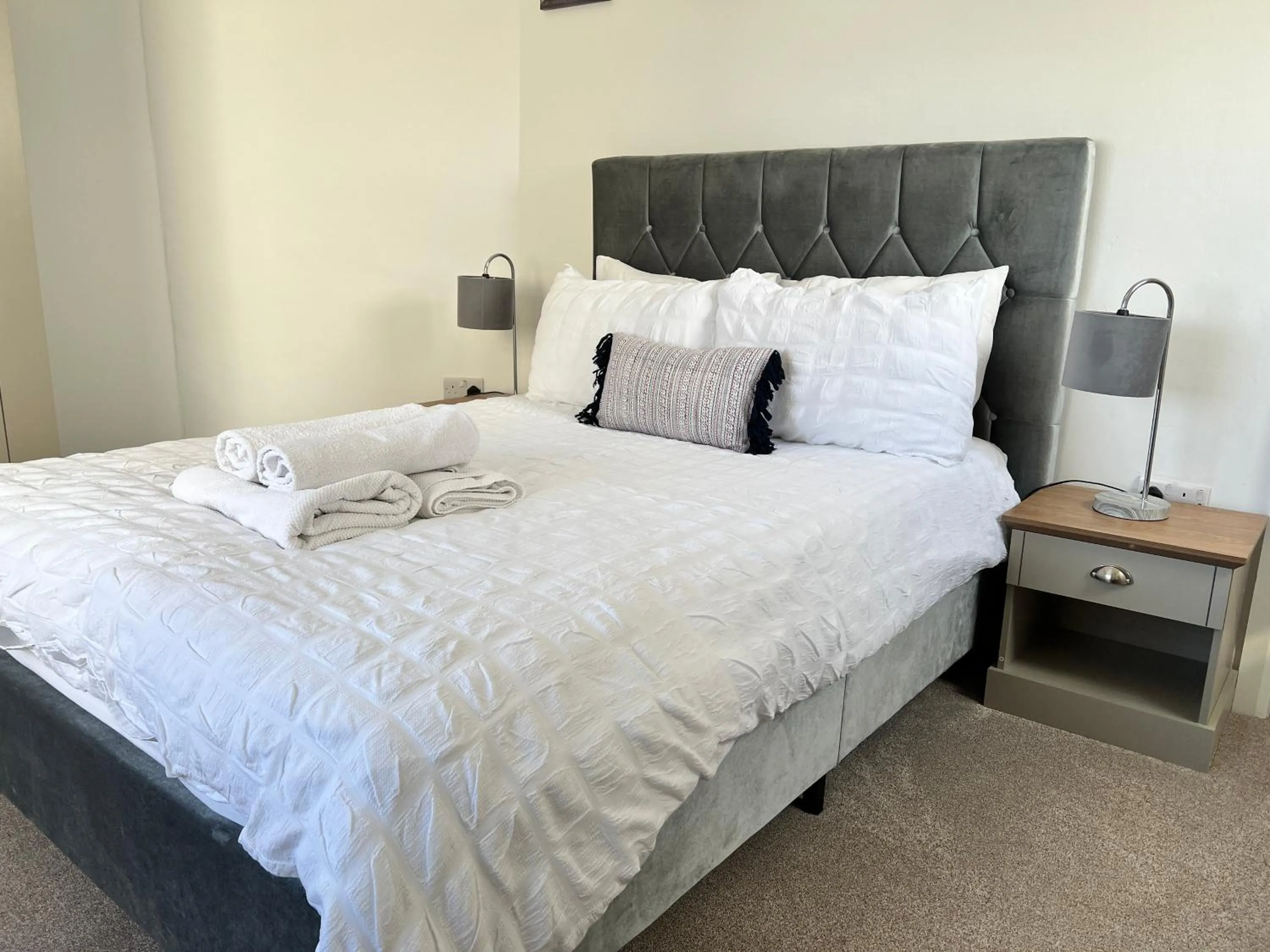 Bedroom, Bed in Sennen Cove Cottage