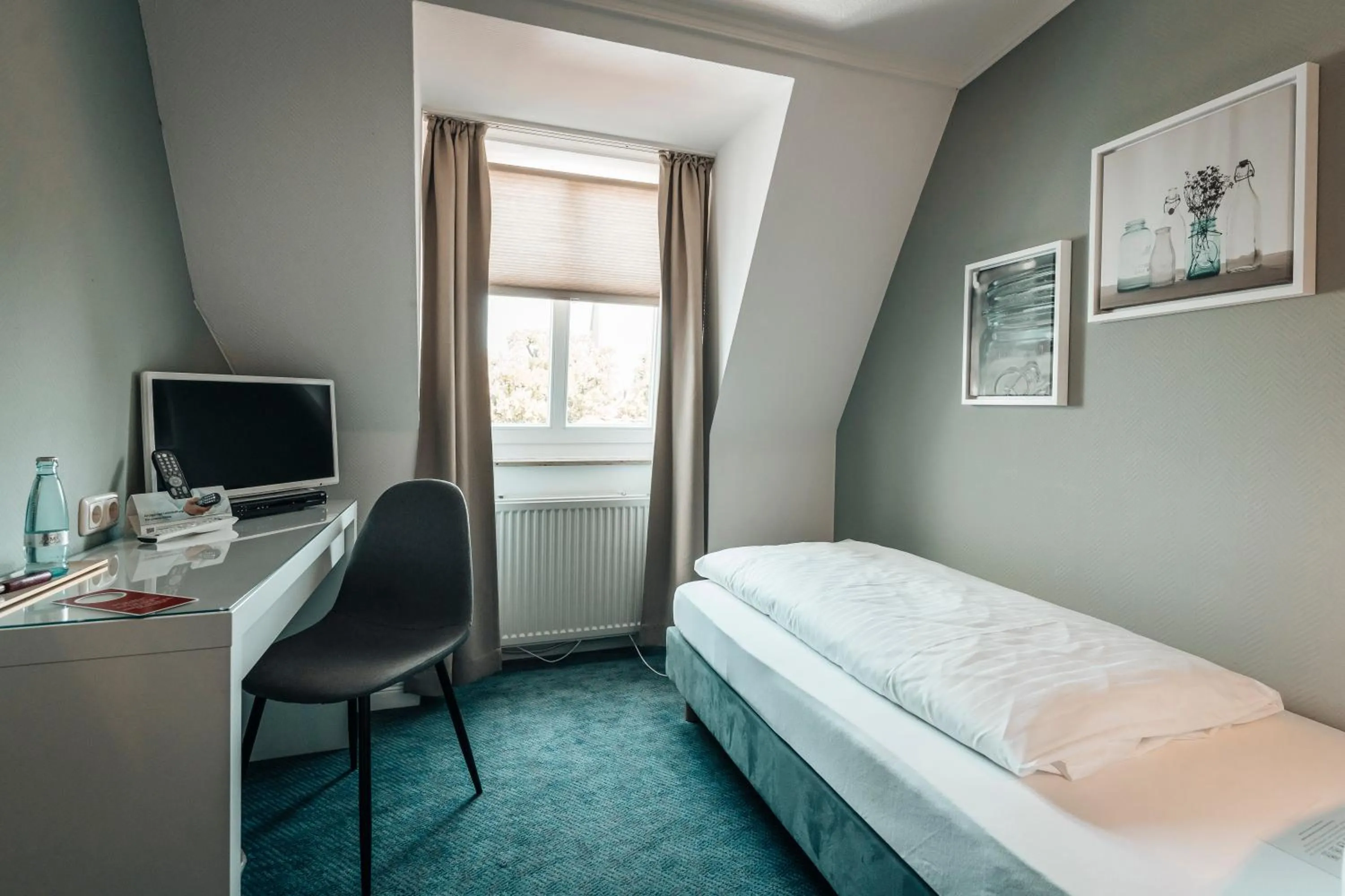 Photo of the whole room, Bed in Hotel Freihof am Roland