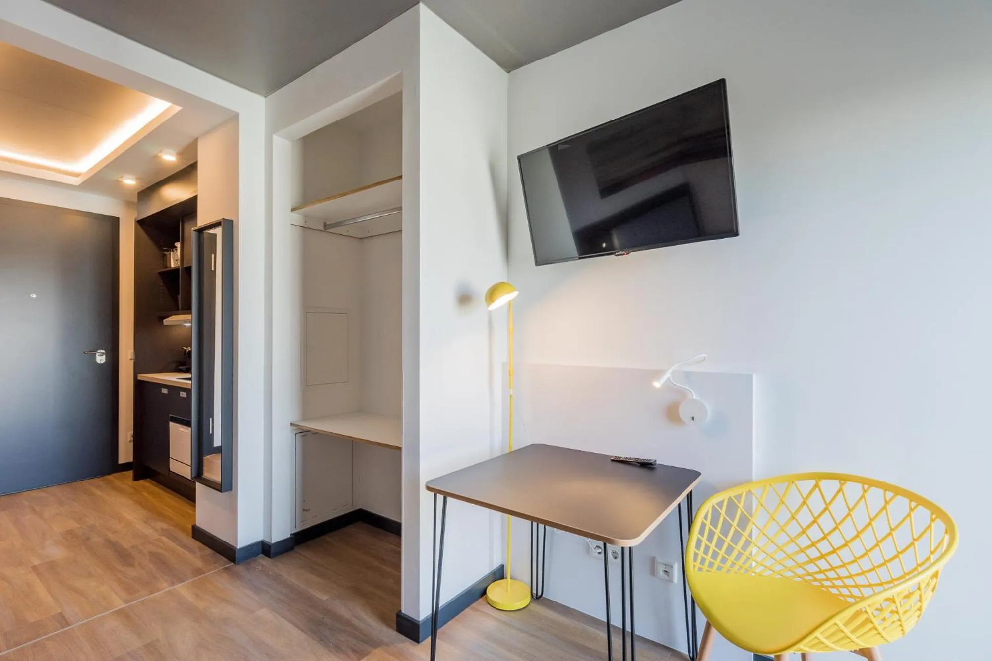 TV and multimedia in Nena Apartments - Kreuzberg 61