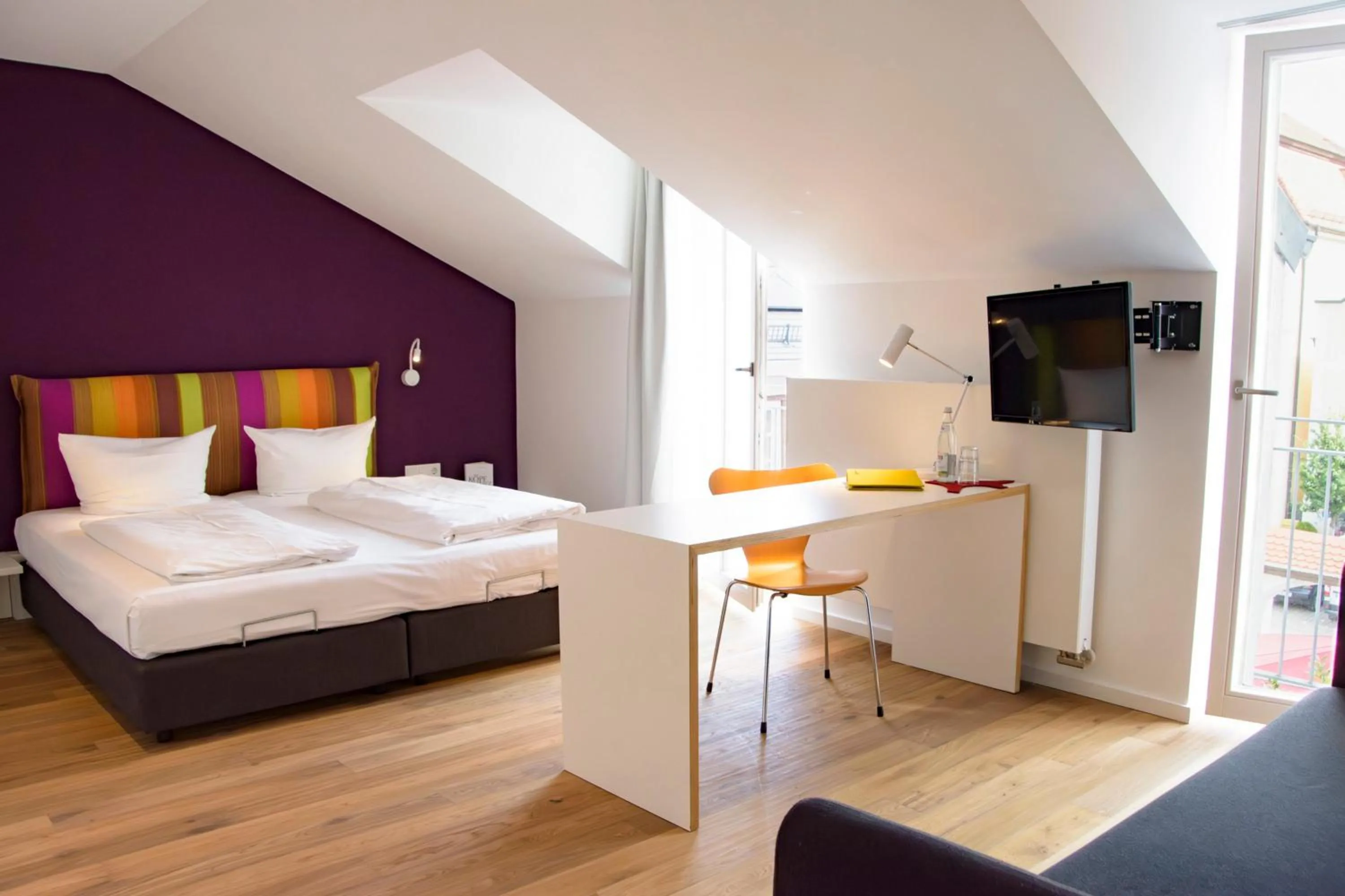 Photo of the whole room, Bed in Fuchsbräu