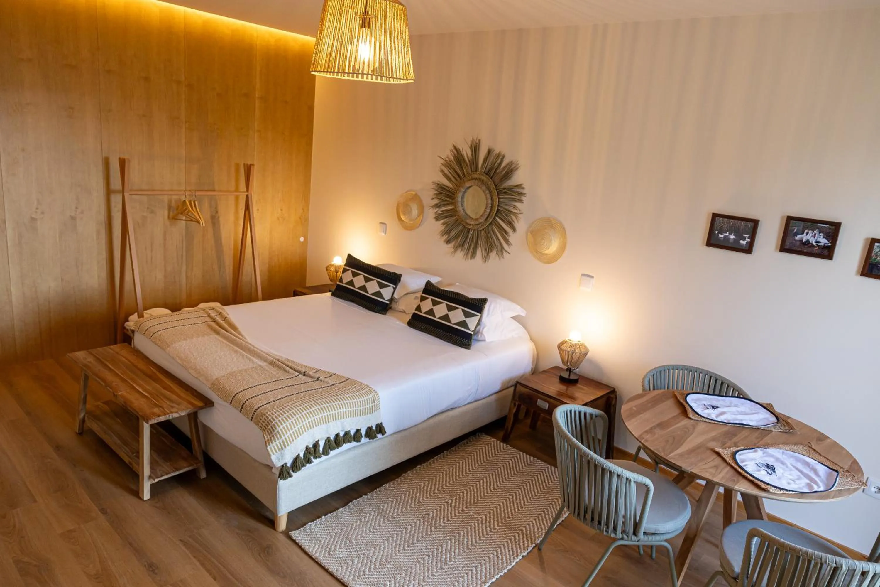 Living room, Bed in Peso Village