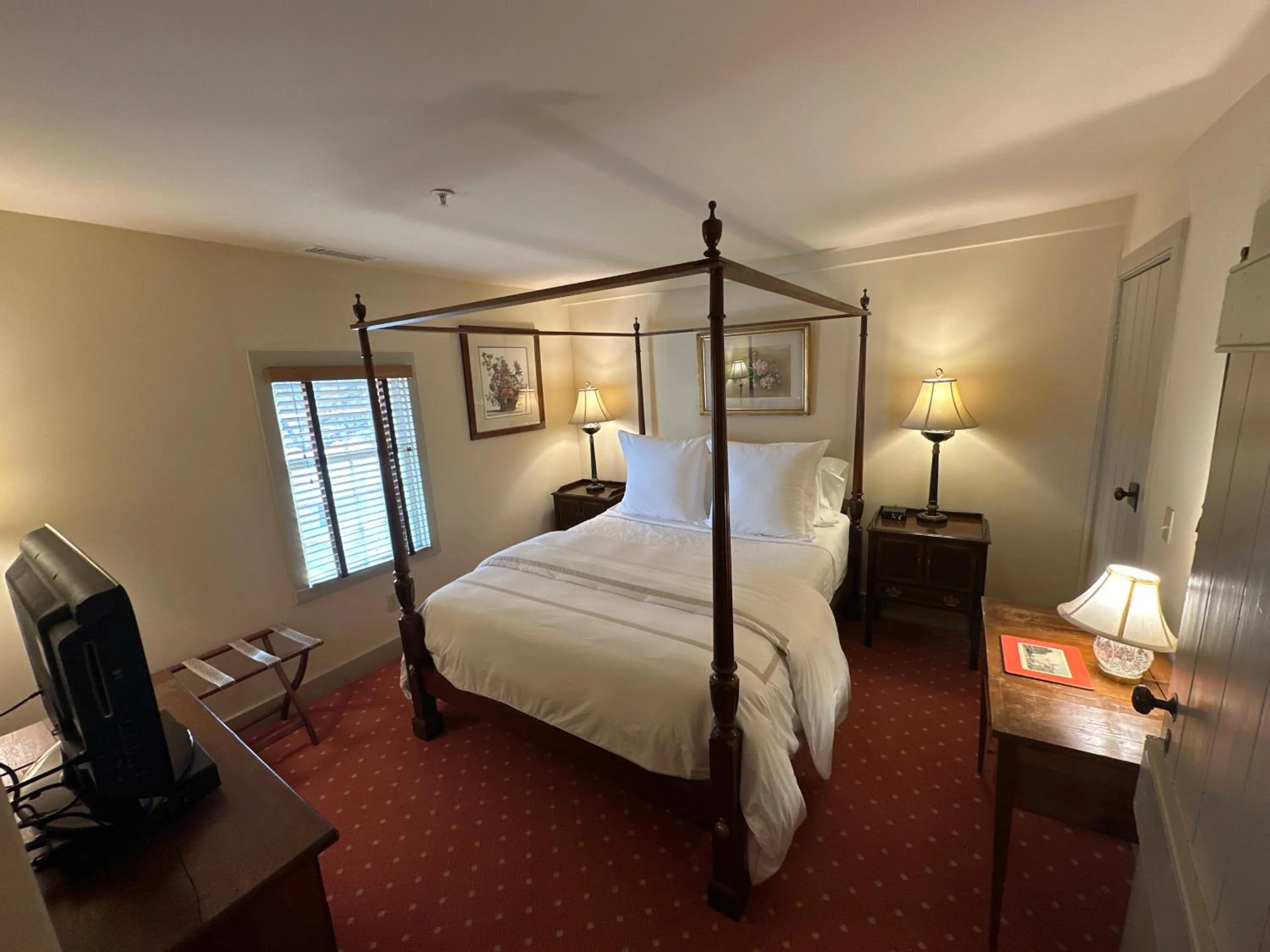 Deluxe Junior Suite in The 1708 House