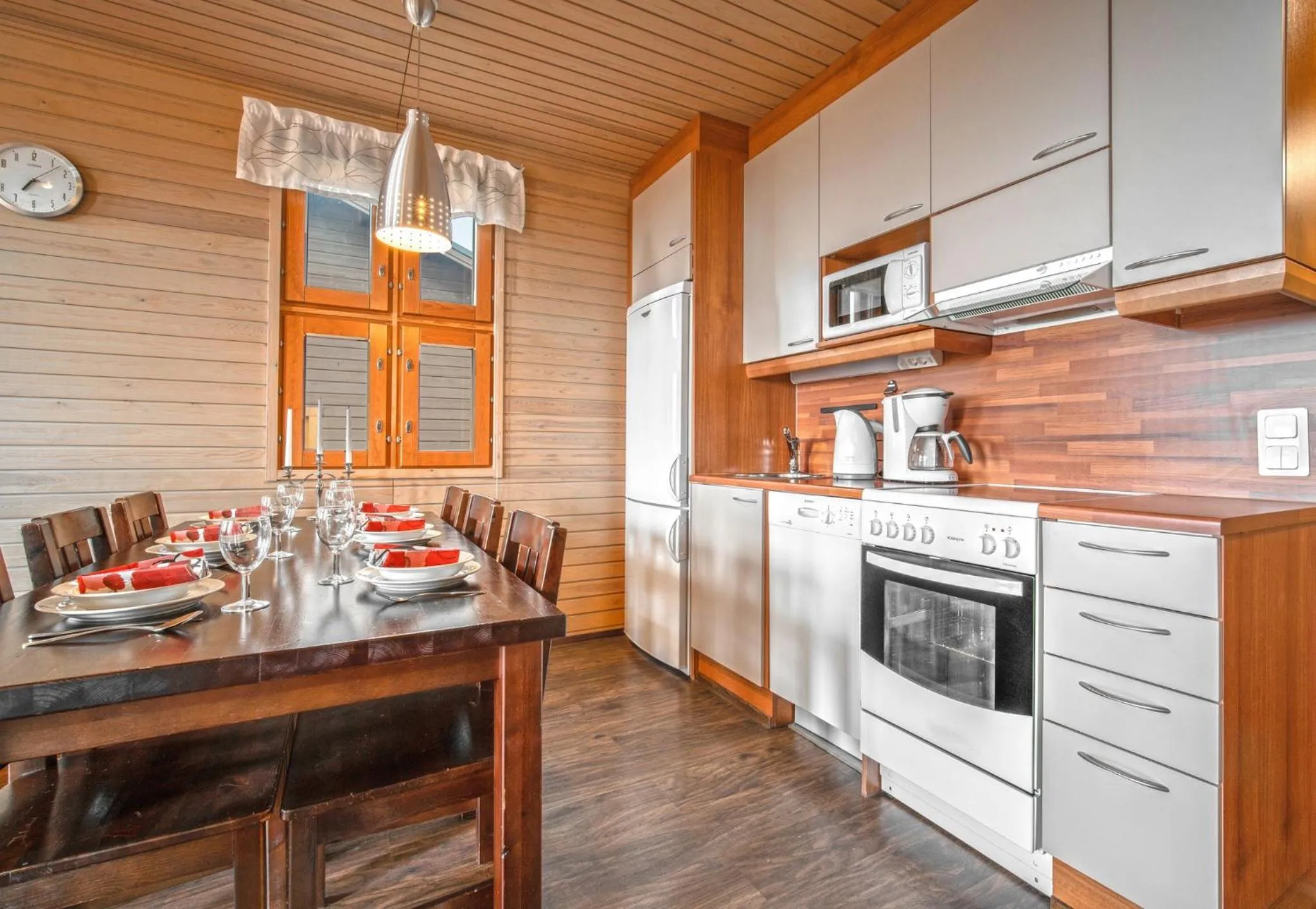 Coffee/tea facilities in Ski-Inn AurinkoRinne