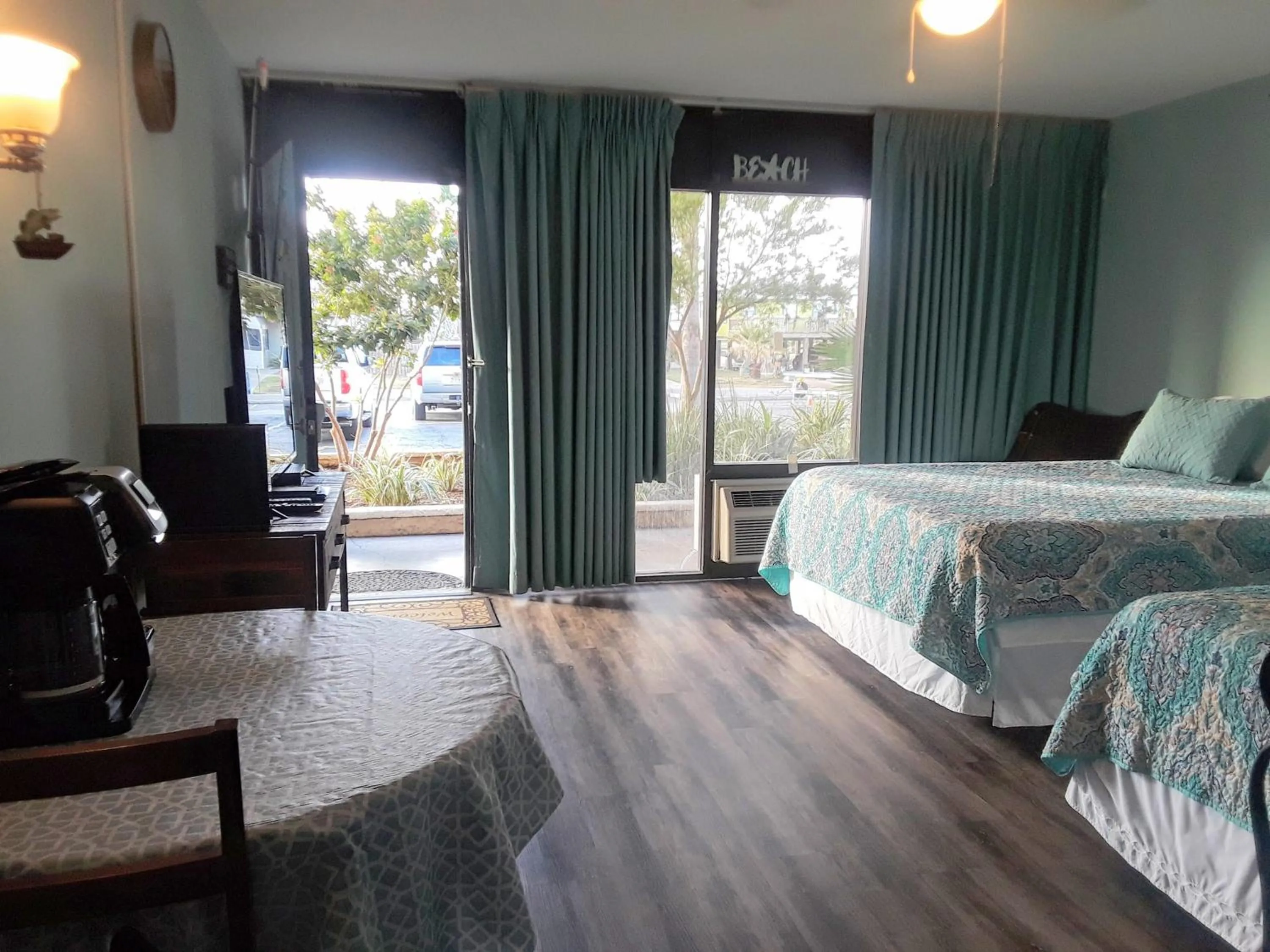 Photo of the whole room, Bed in Benjamin's Pier at Laguna Reef Resort