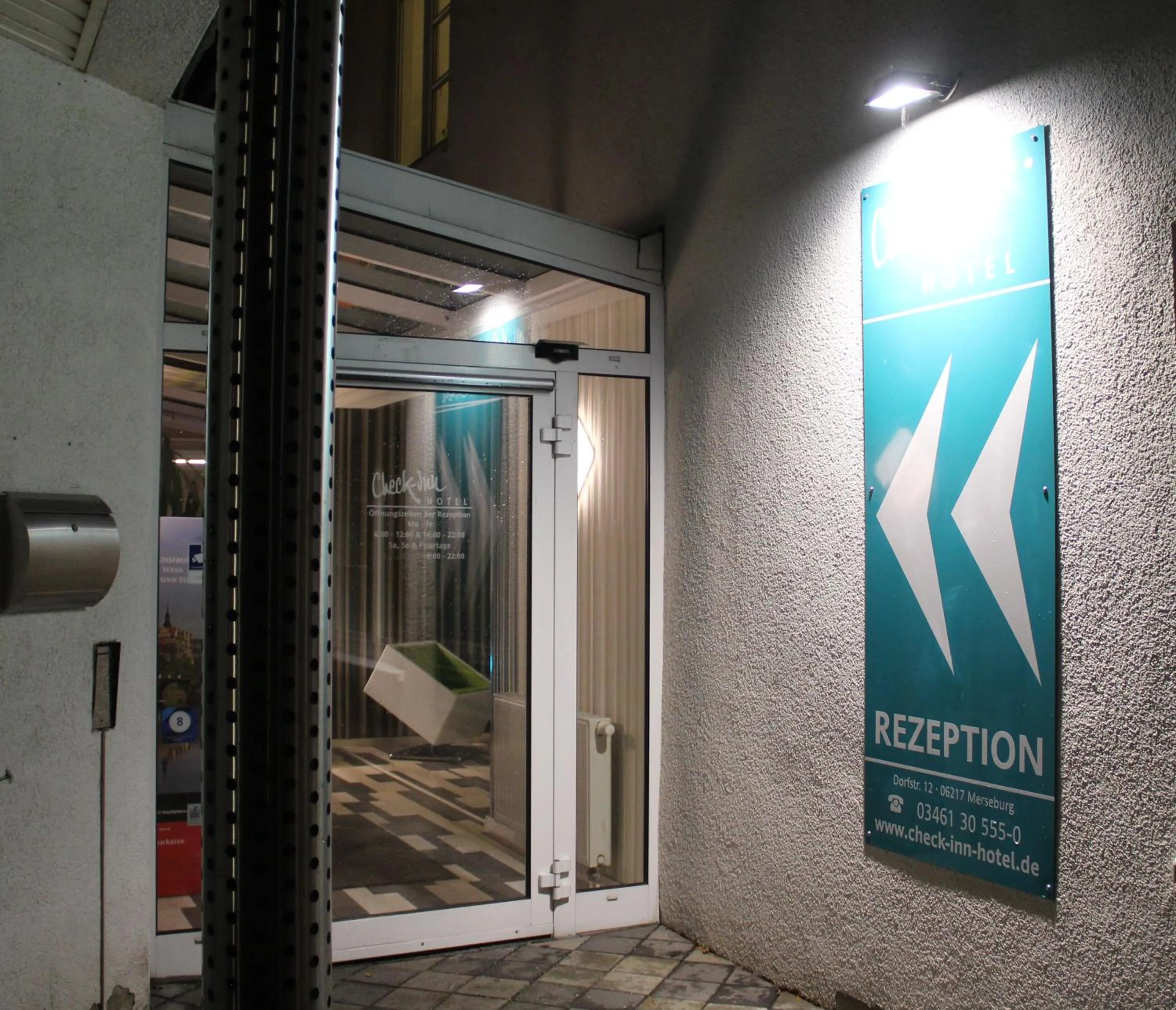 Property building in Check Inn Hotel Merseburg